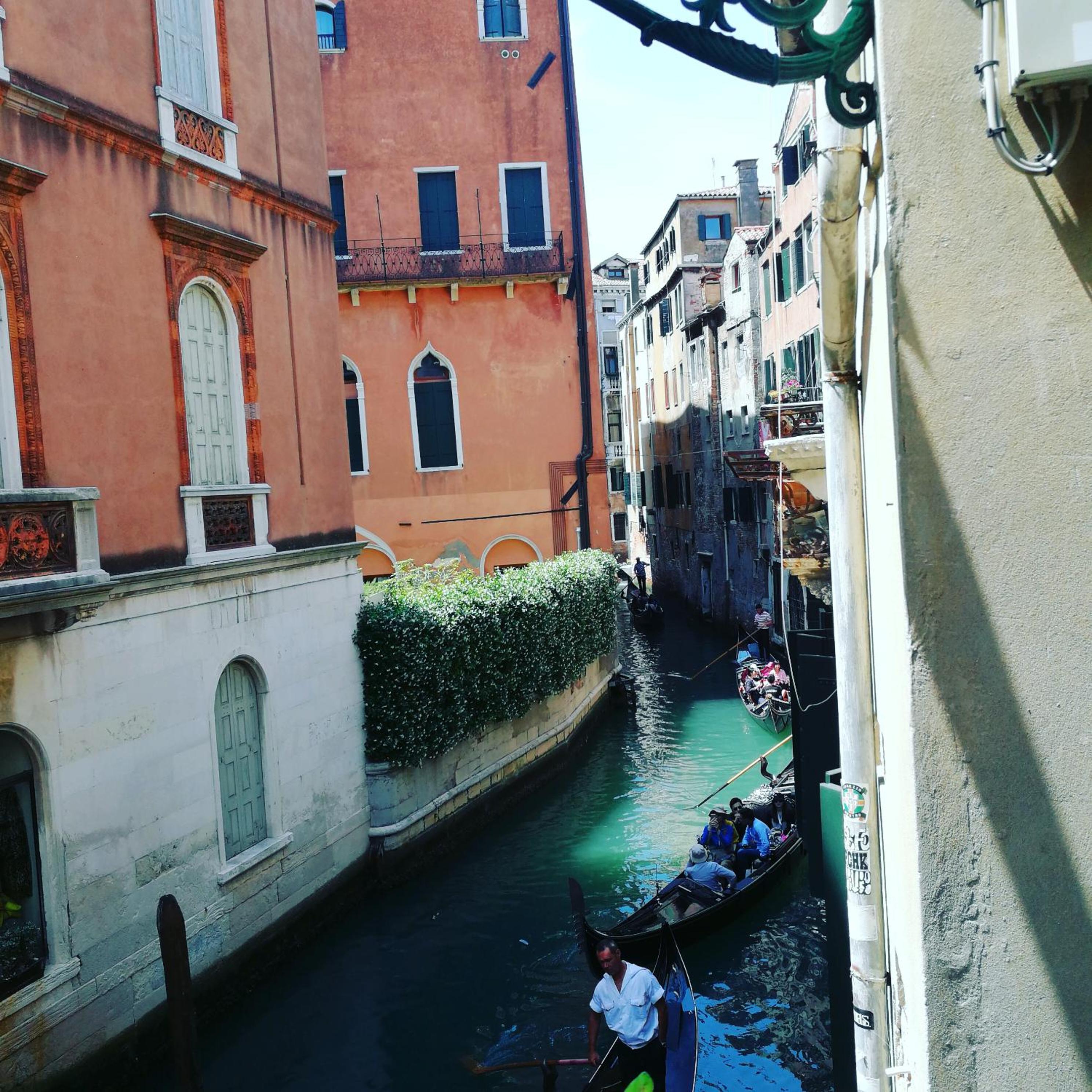 Deluxe Double Room with Canal View photo 2