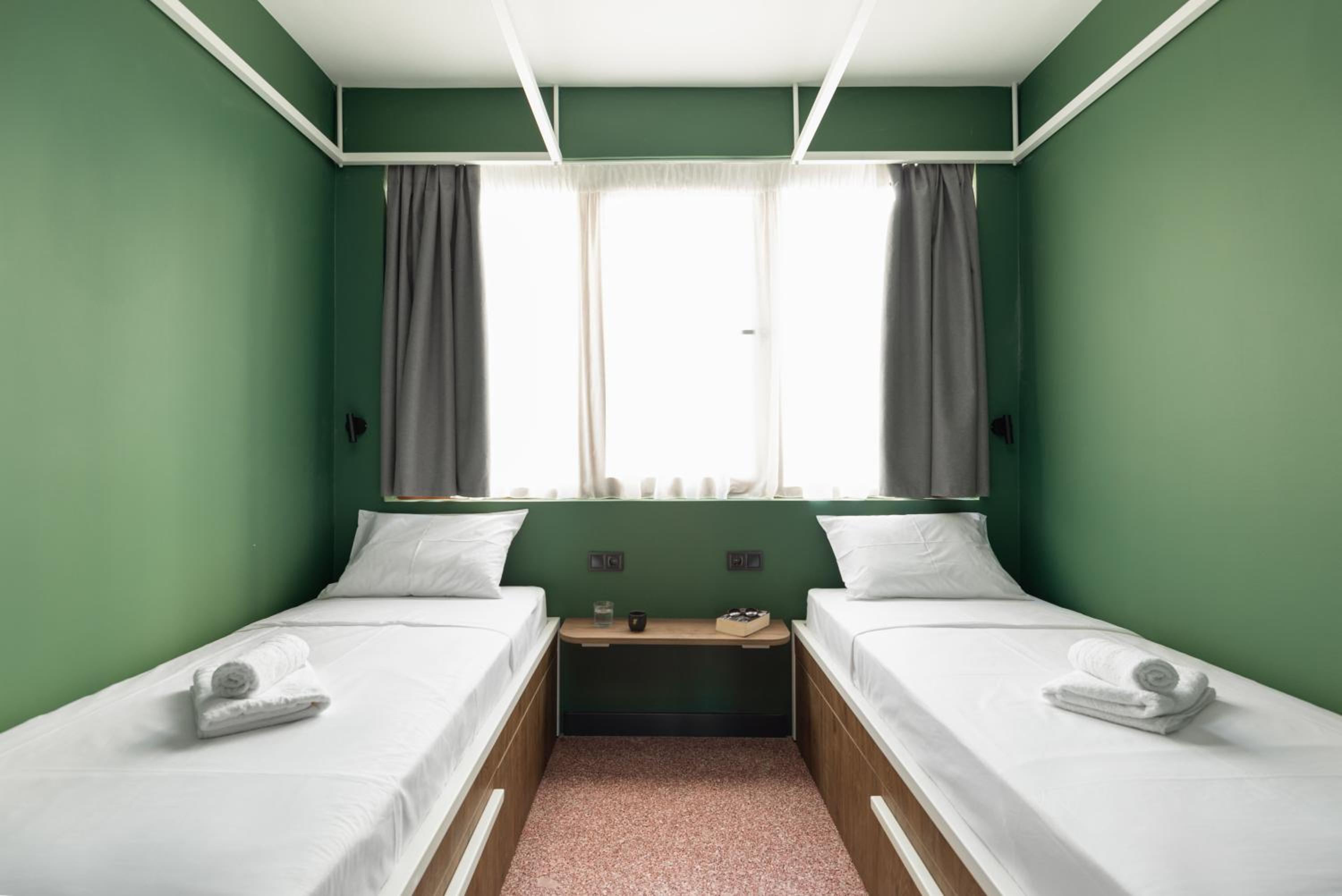 Twin Room - Photo 1