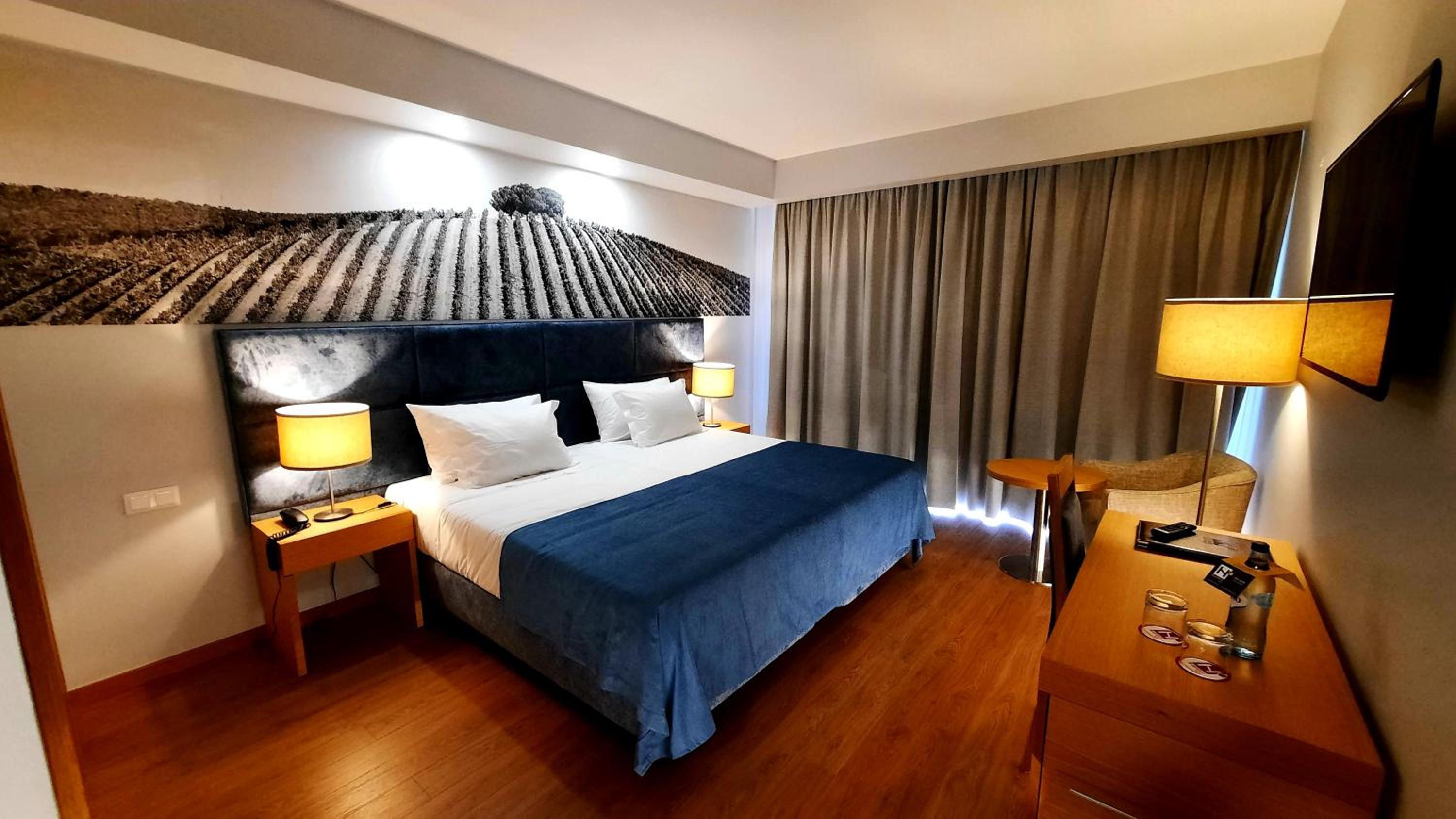 Superior Twin Room - Photo 8