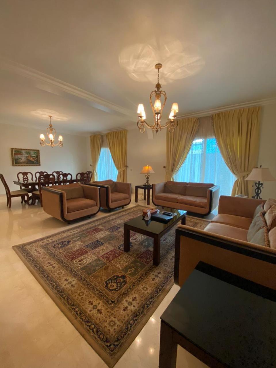 Three-Bedroom Villa - Photo 1