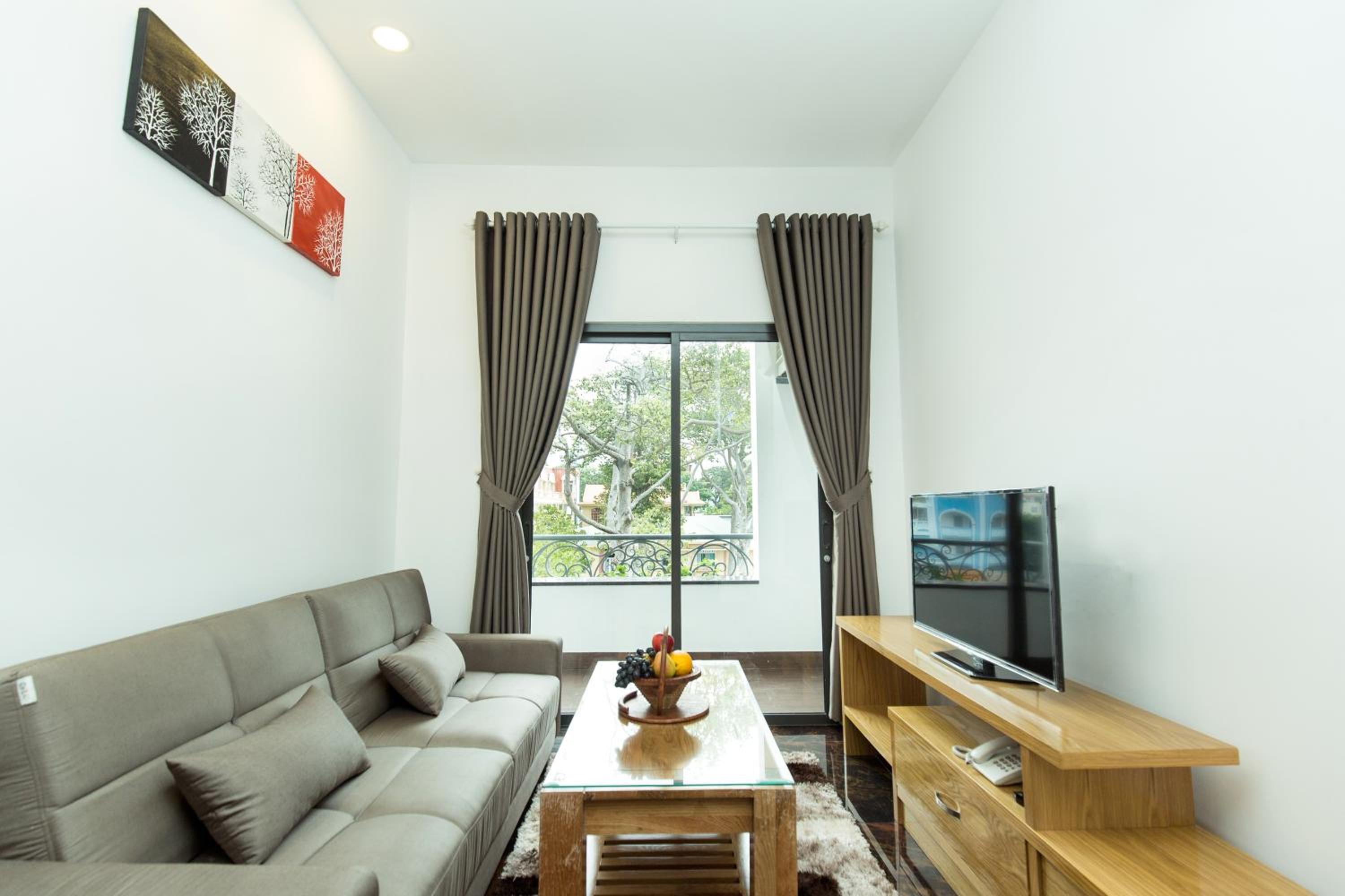 One-Bedroom Apartment