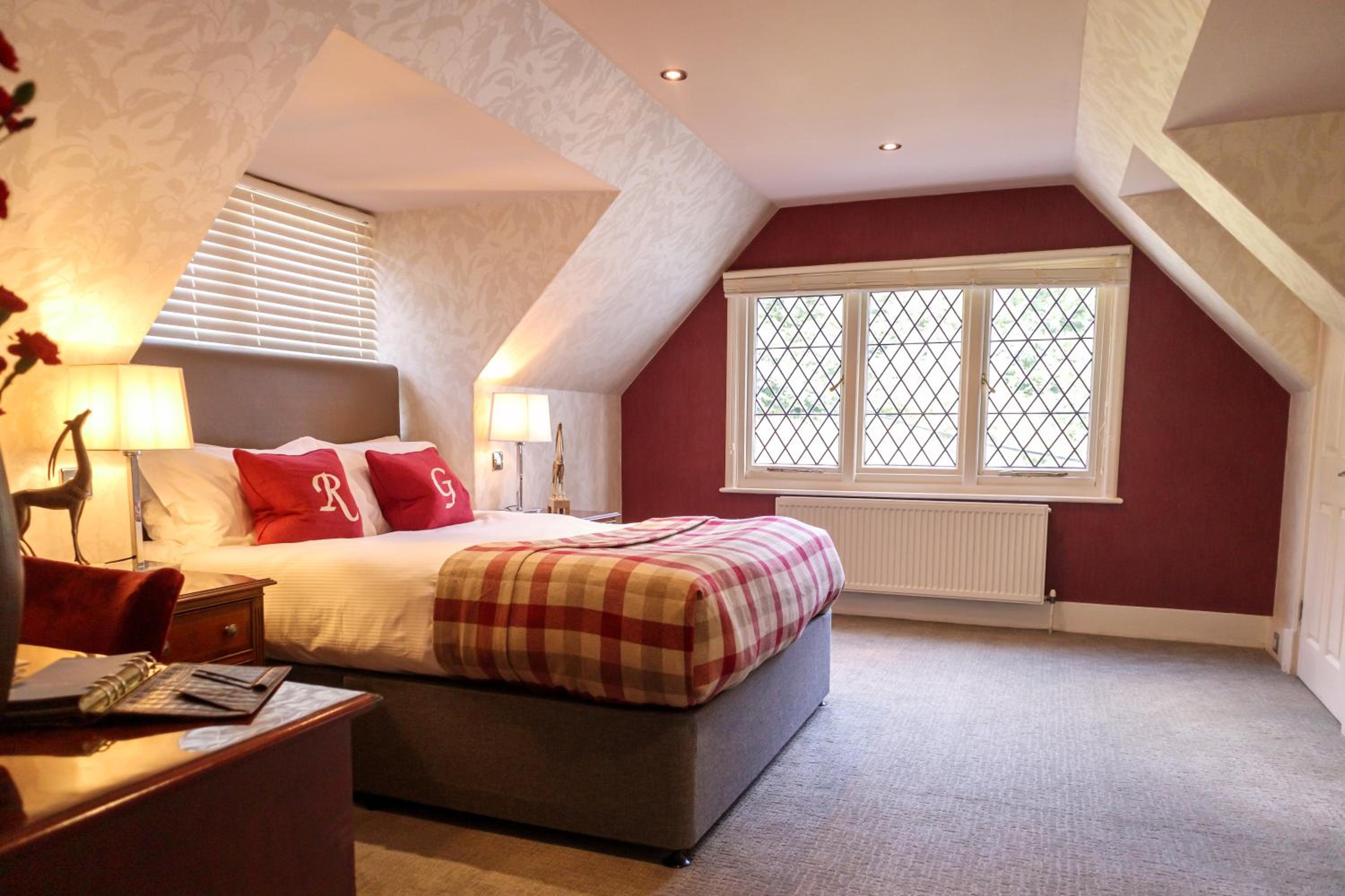 Traditional Suite - Photo 4