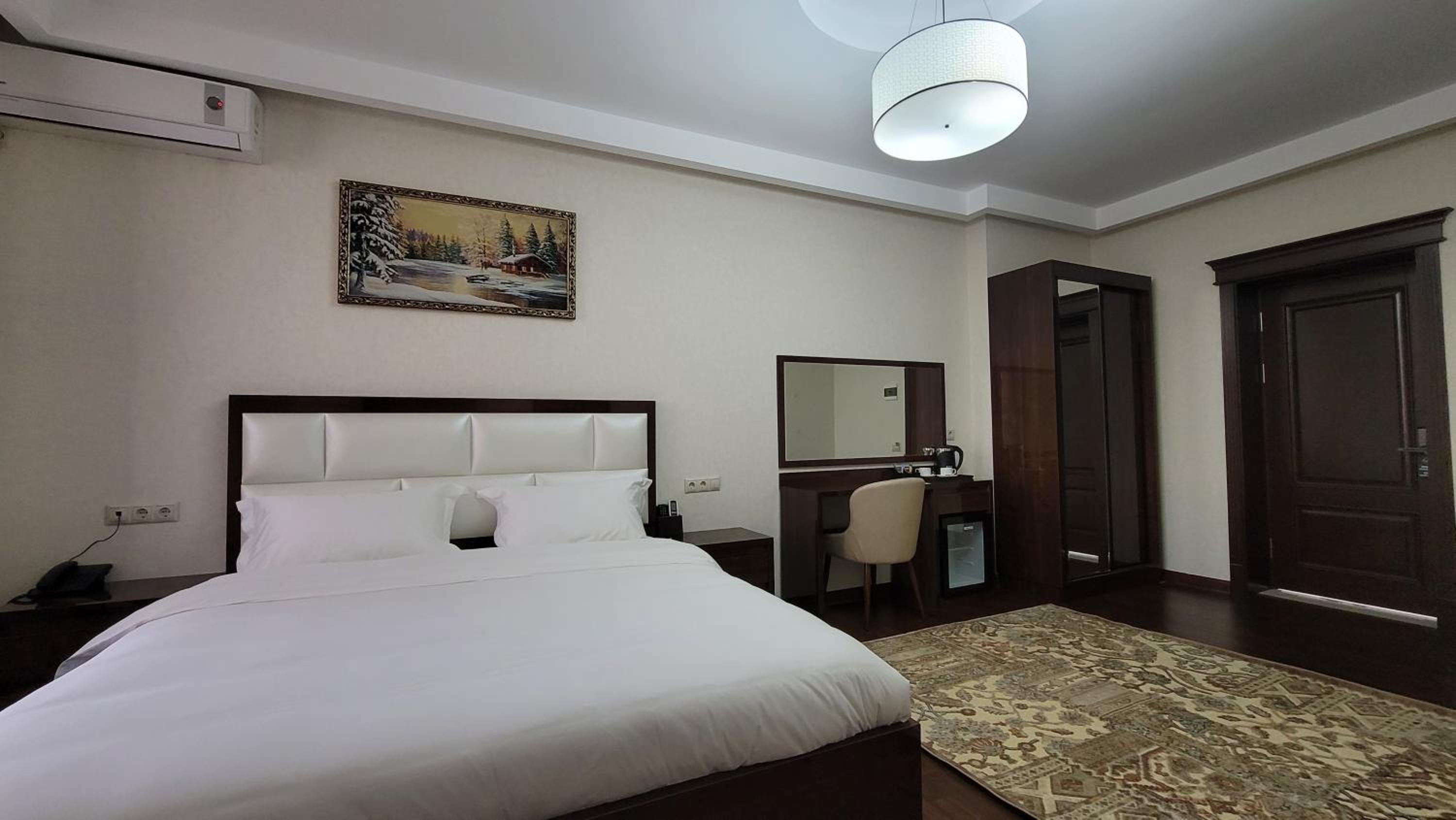 Deluxe Double Room photo 3