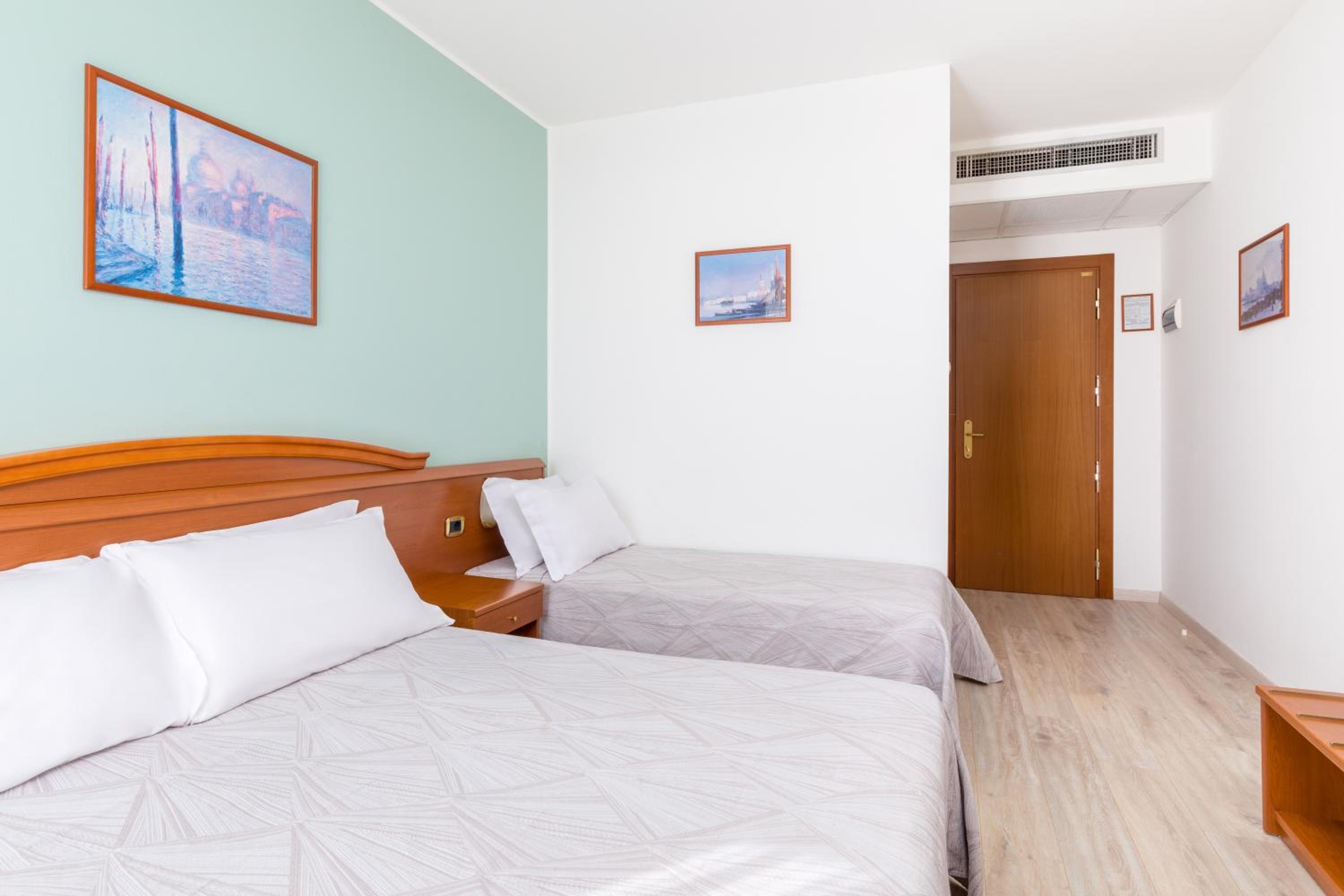 Triple Room - Photo 4