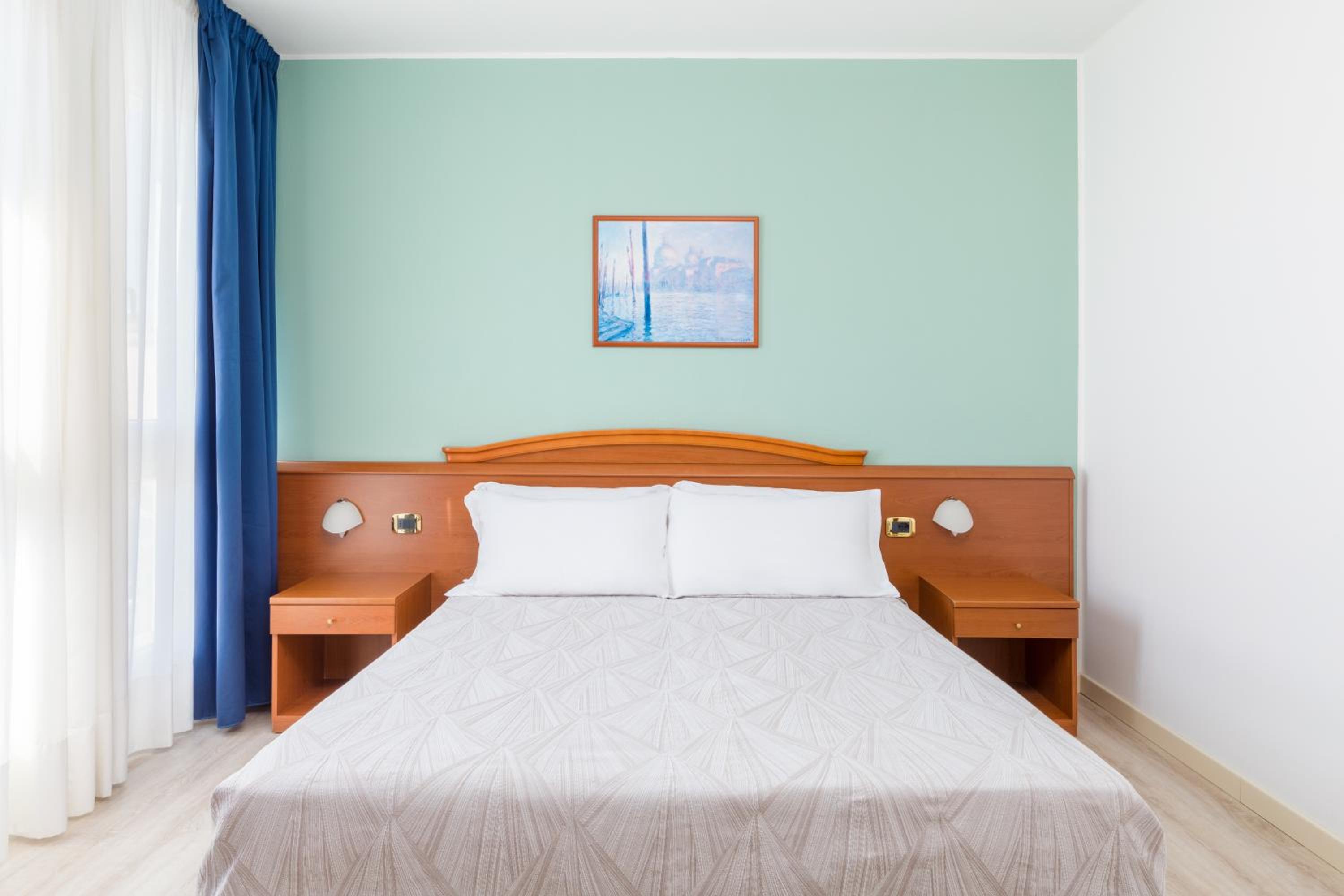 Economy Double Room - Photo 2