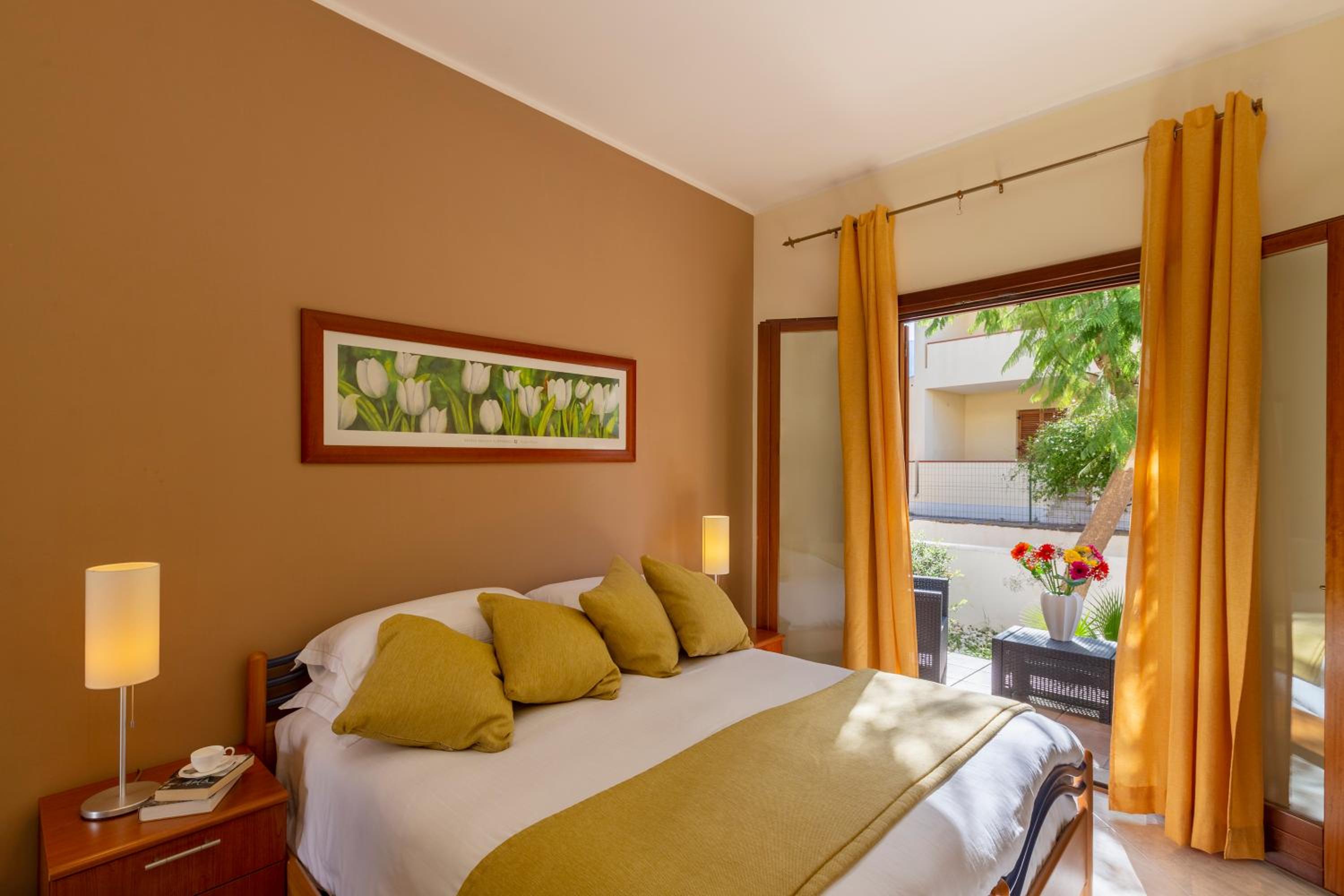 One-Bedroom Apartment (3 Adults) - Photo 8