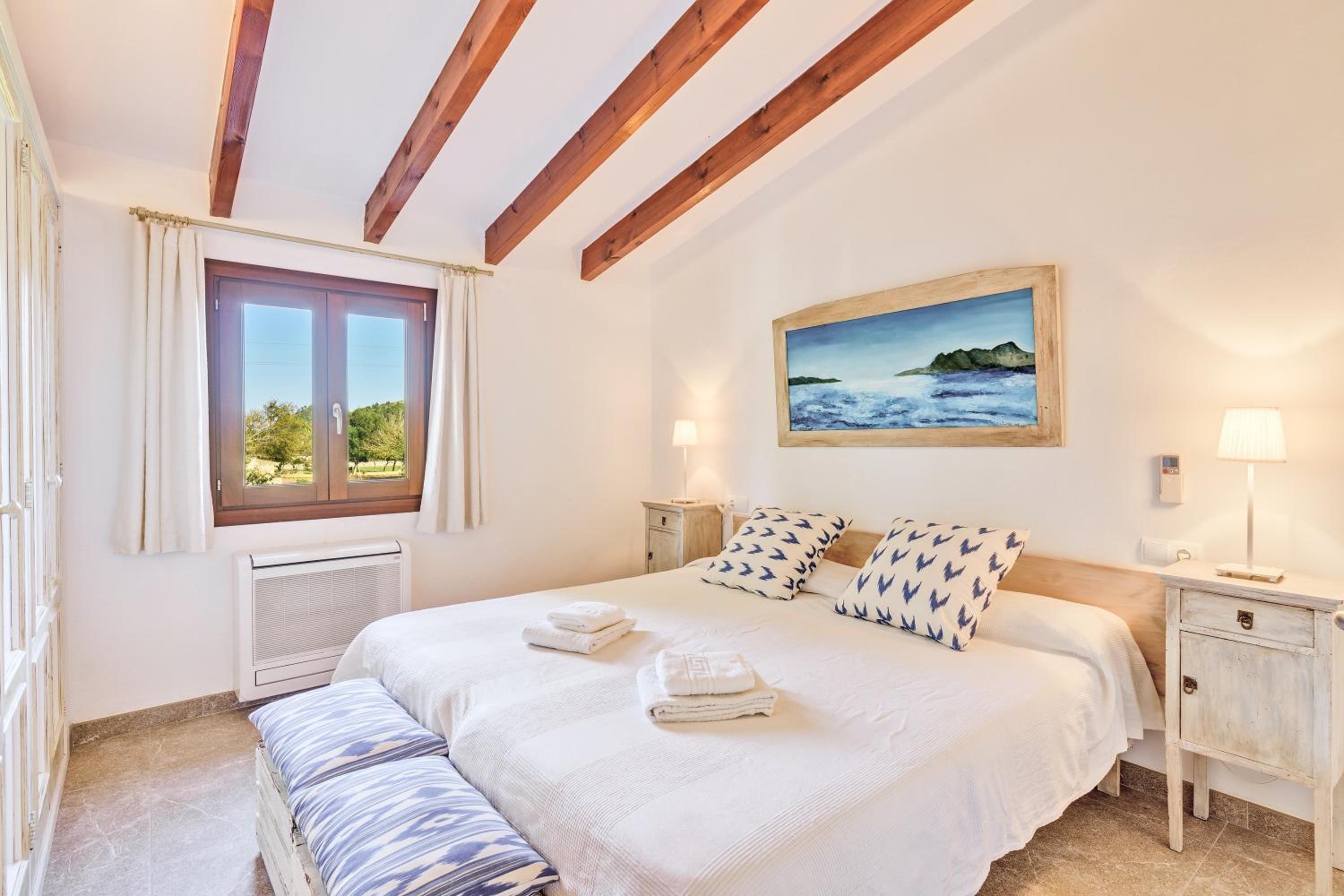 Villa photo 3