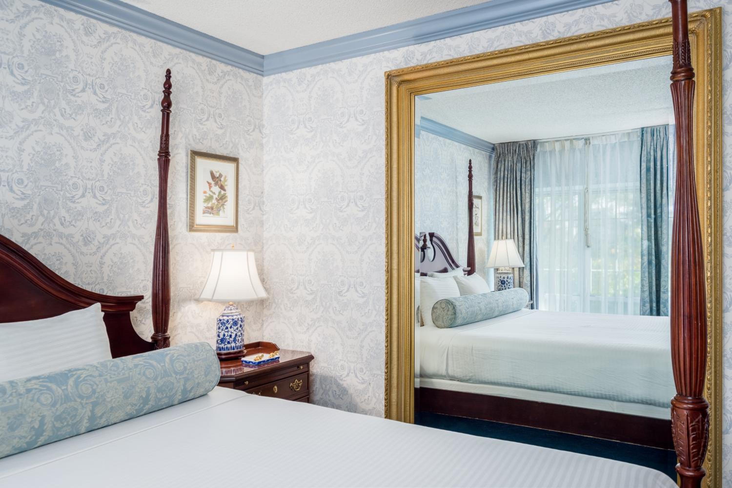King Suite - Photo 1