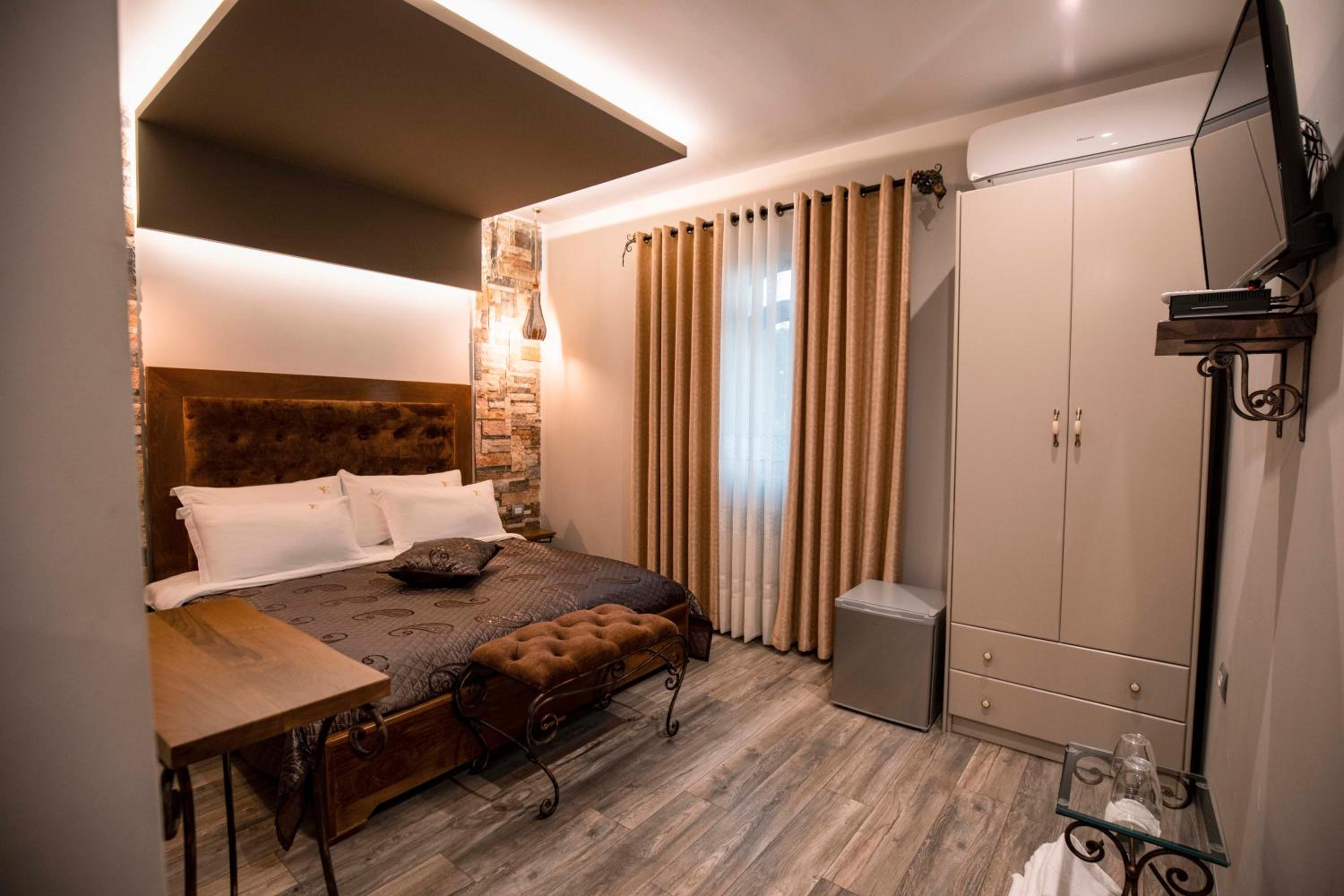 Deluxe Double or Twin Room with Balcony photo 3