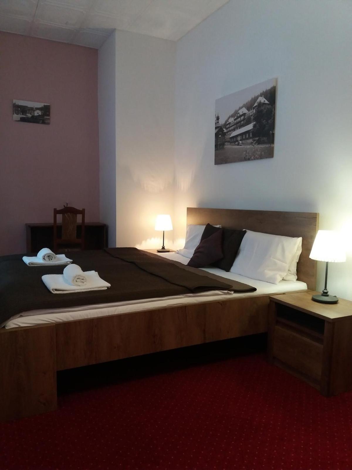 Double or Twin Room with Extra Bed photo 2
