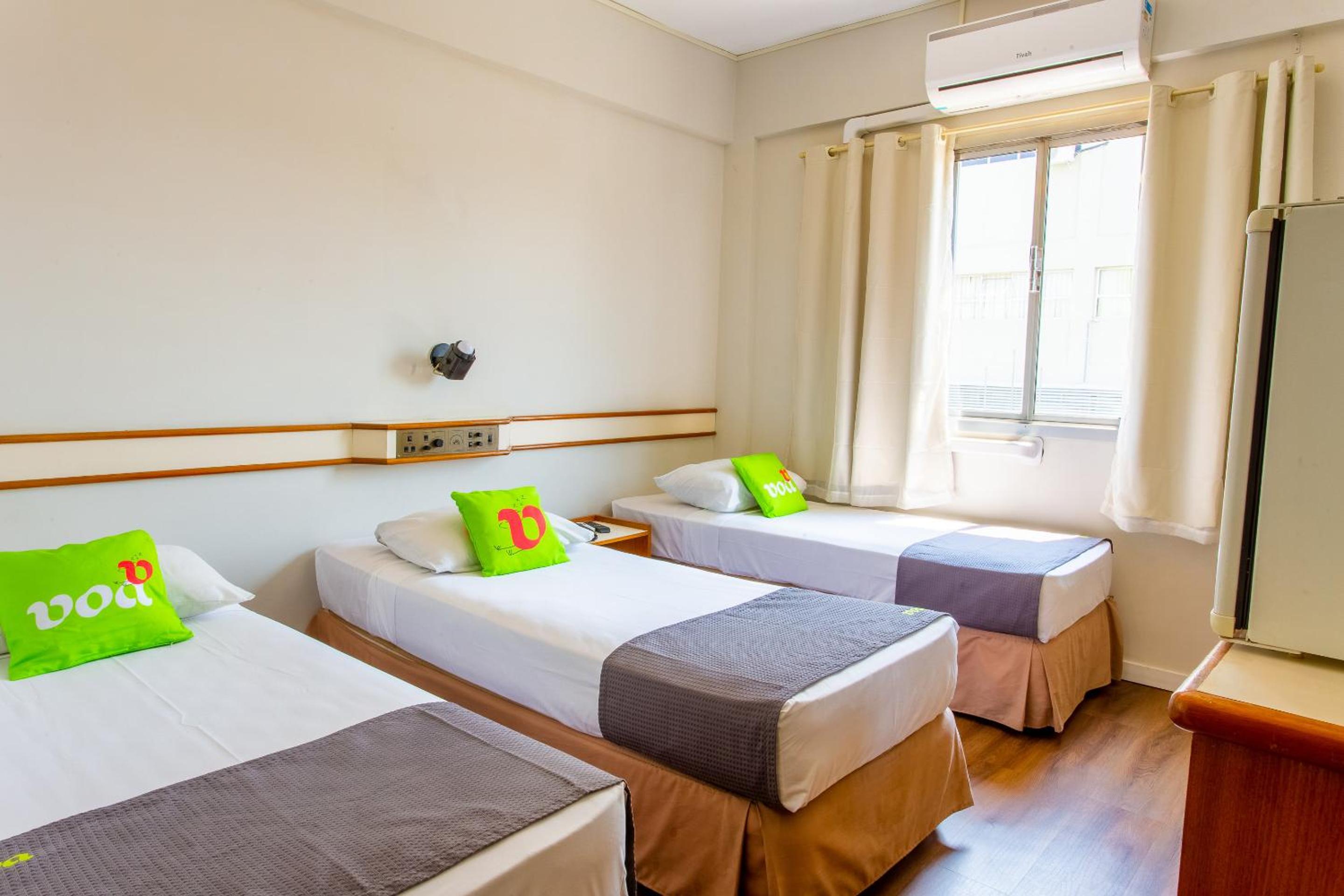 Triple Room with 3 Single Beds photo 1