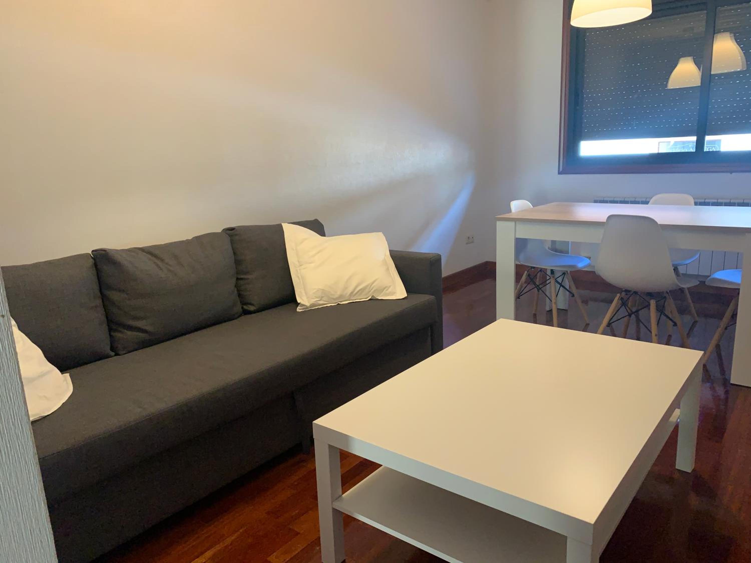 Two-Bedroom Apartment - Photo 2