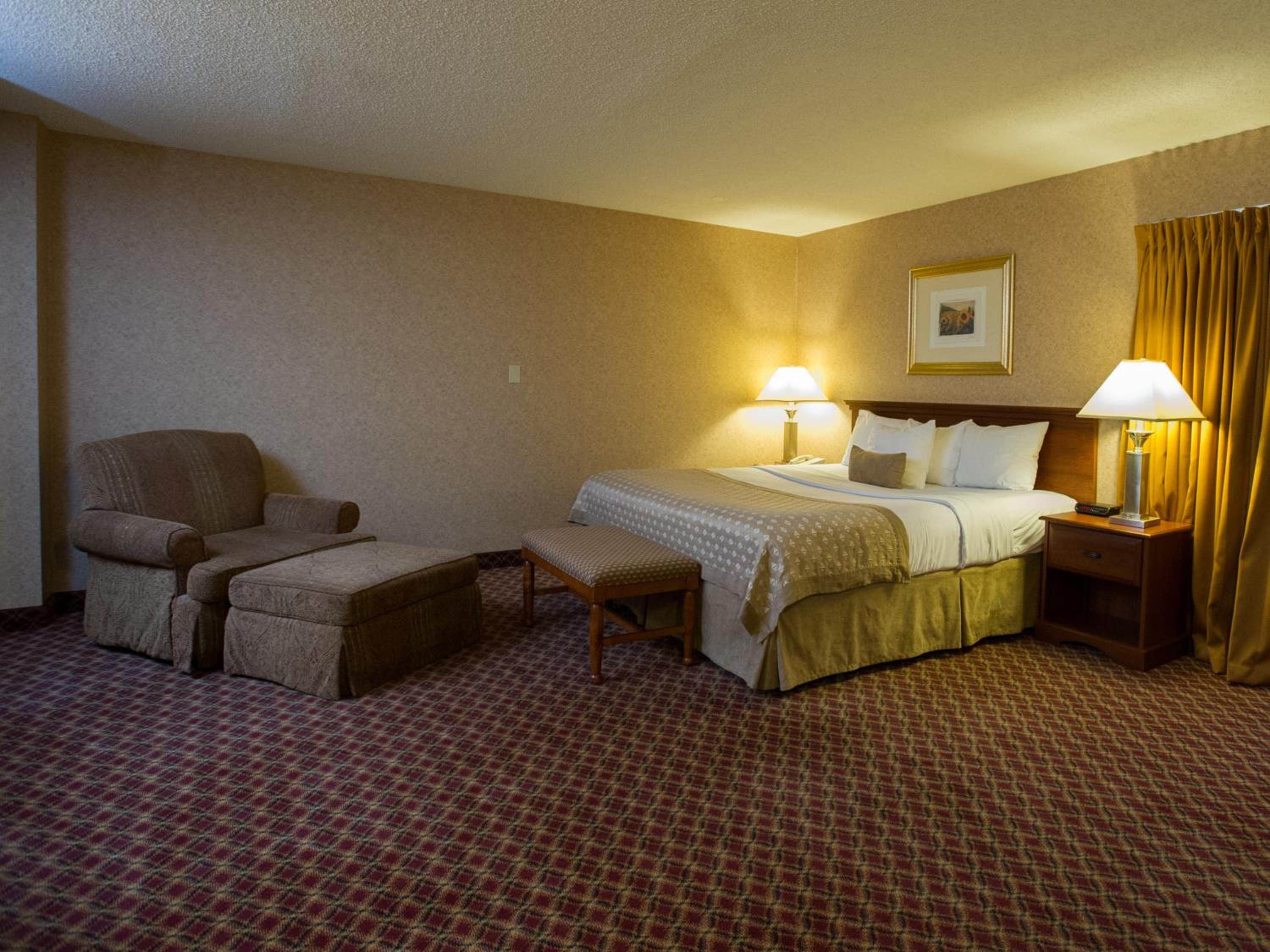 One Bedroom King Suite Non Smoking - Photo 2