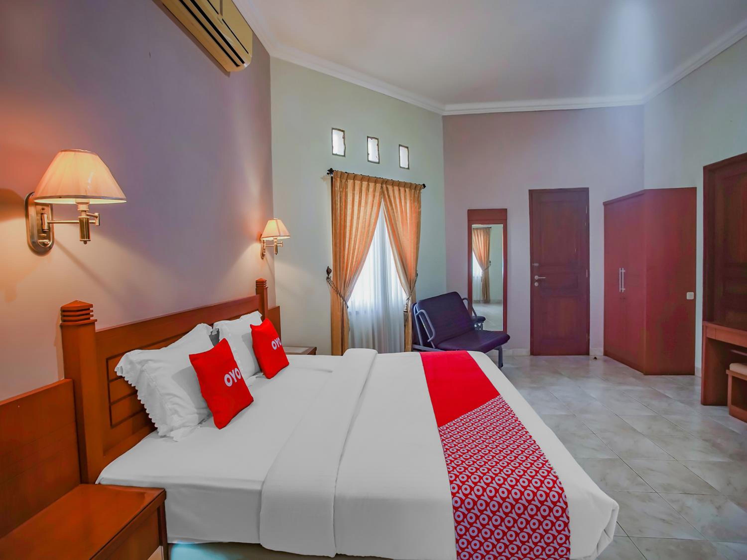 Deluxe Suite photo 2