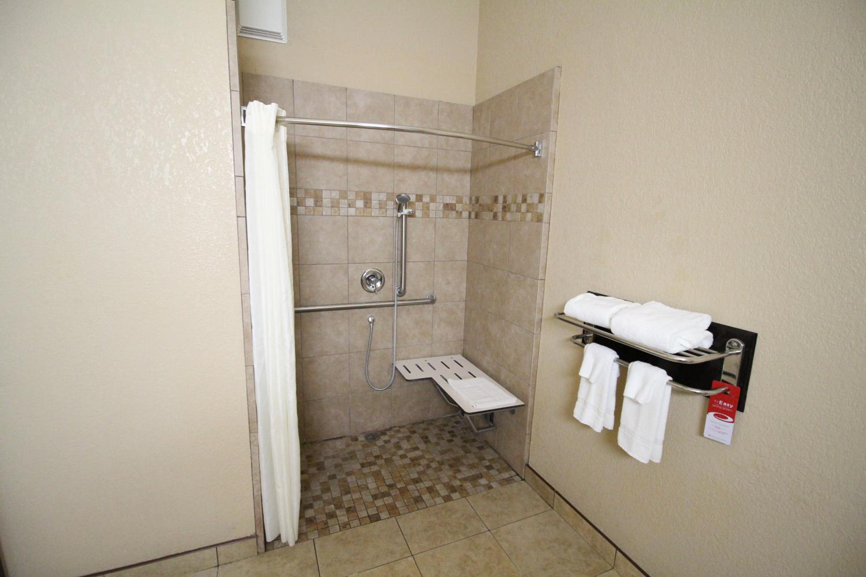 Queen Room - Accessible/Nonsmoking - Photo 3