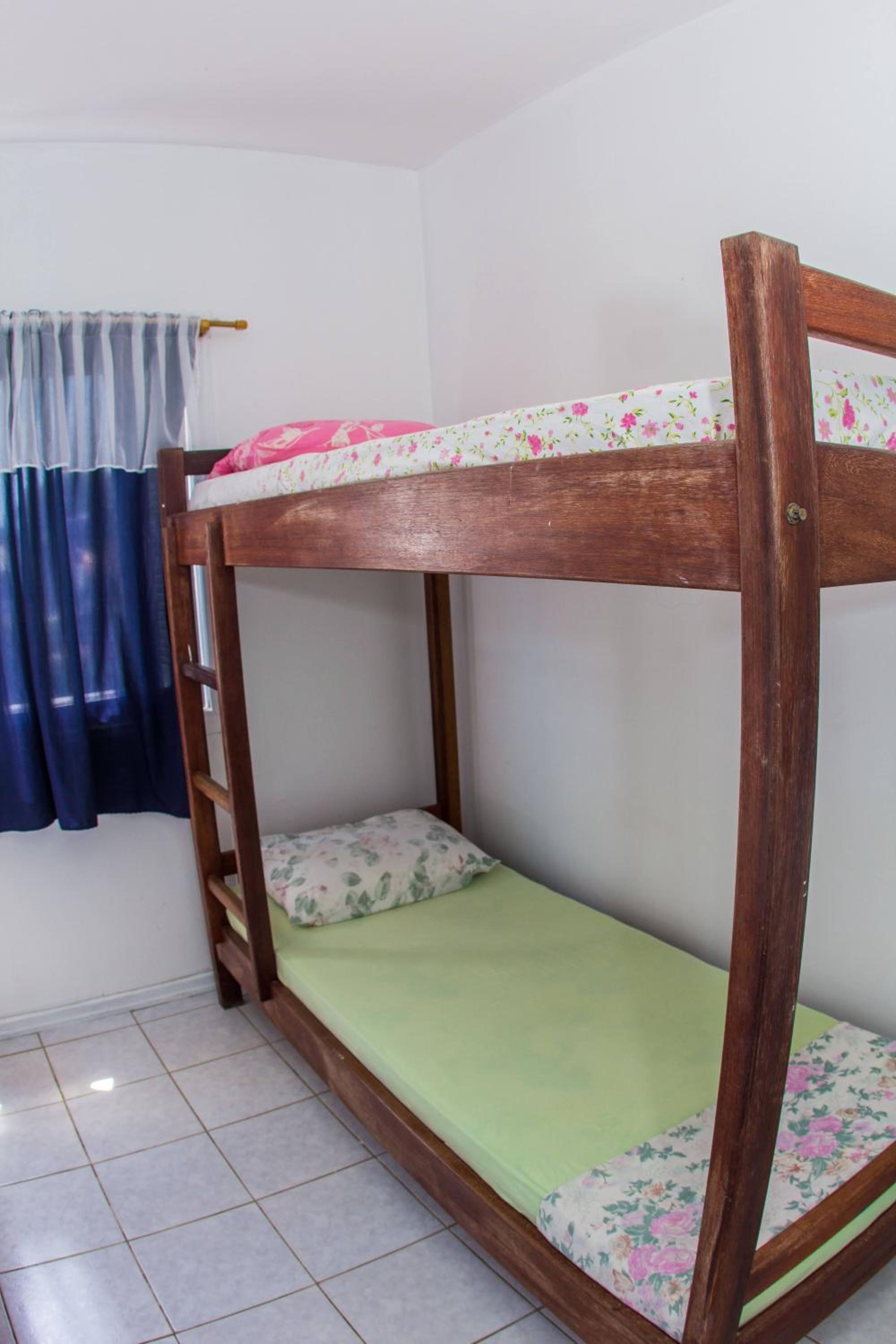 Economy Double Room - Photo 10