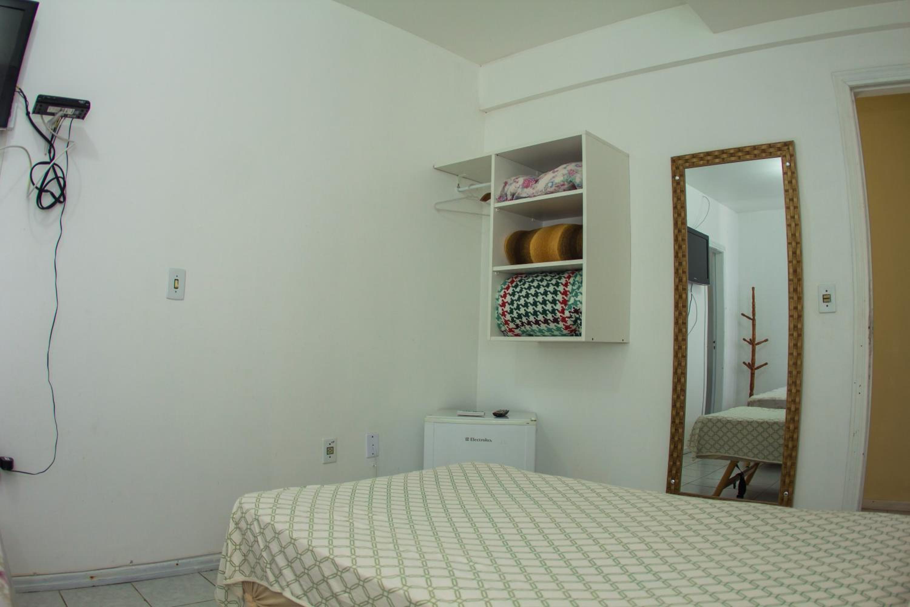 Quadruple Room - Photo 9