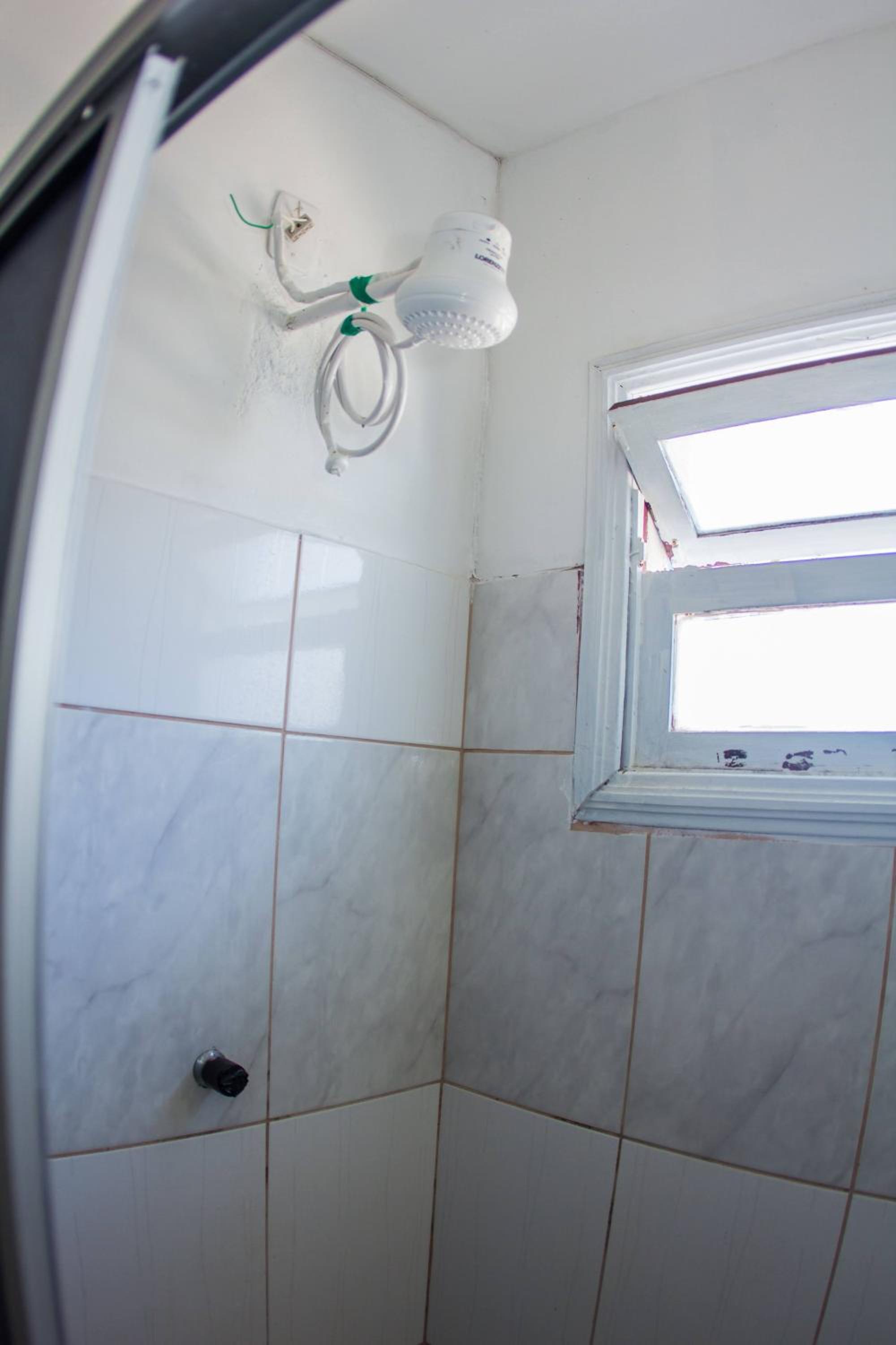 Quadruple Room - Photo 17
