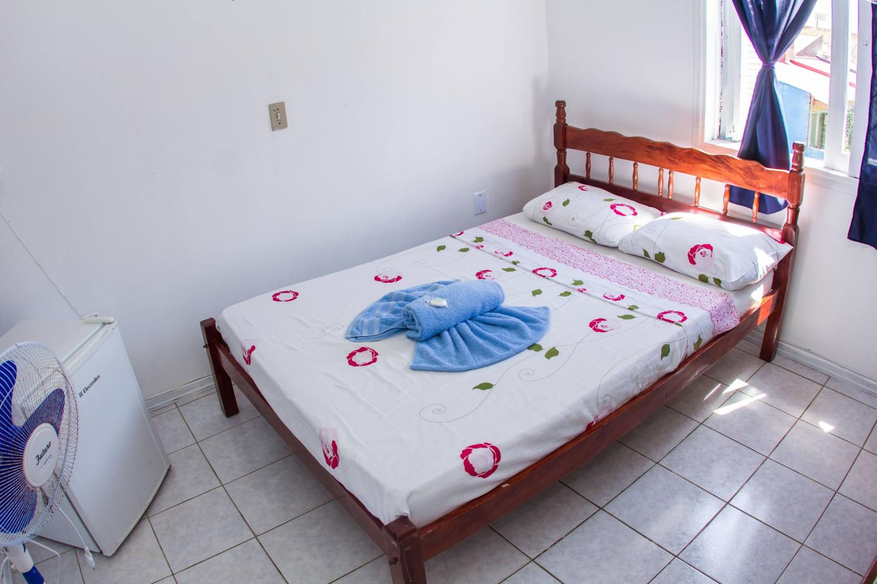 Double Room - Photo 3