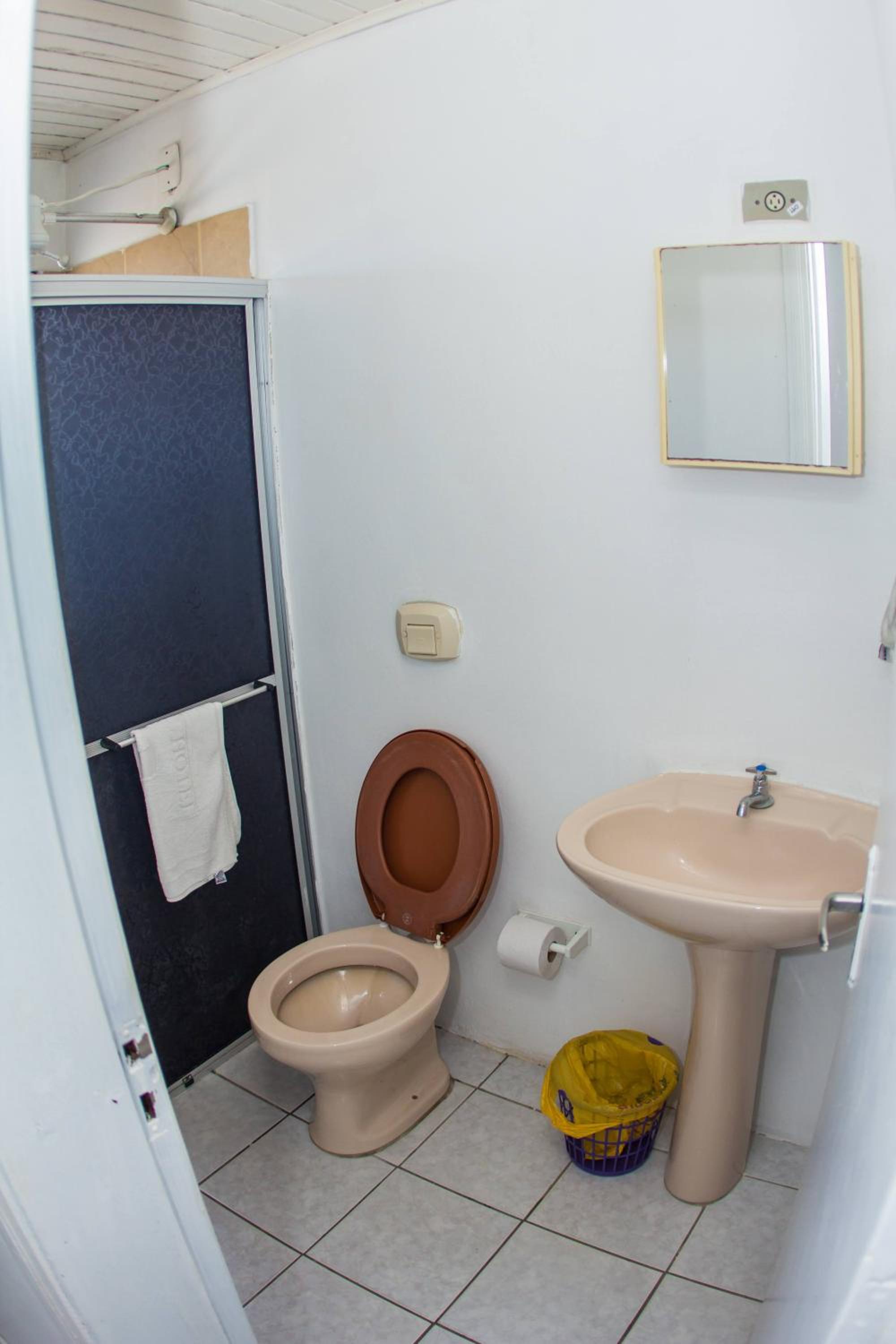 Economy Double Room - Photo 5