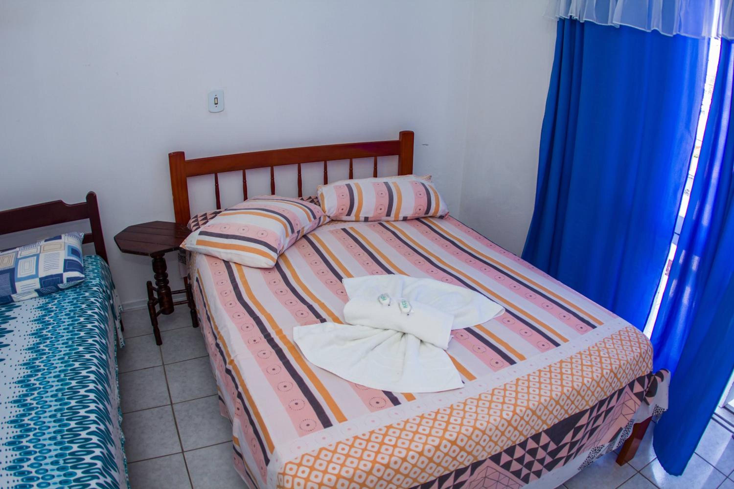 Budget Double Room - Photo 8