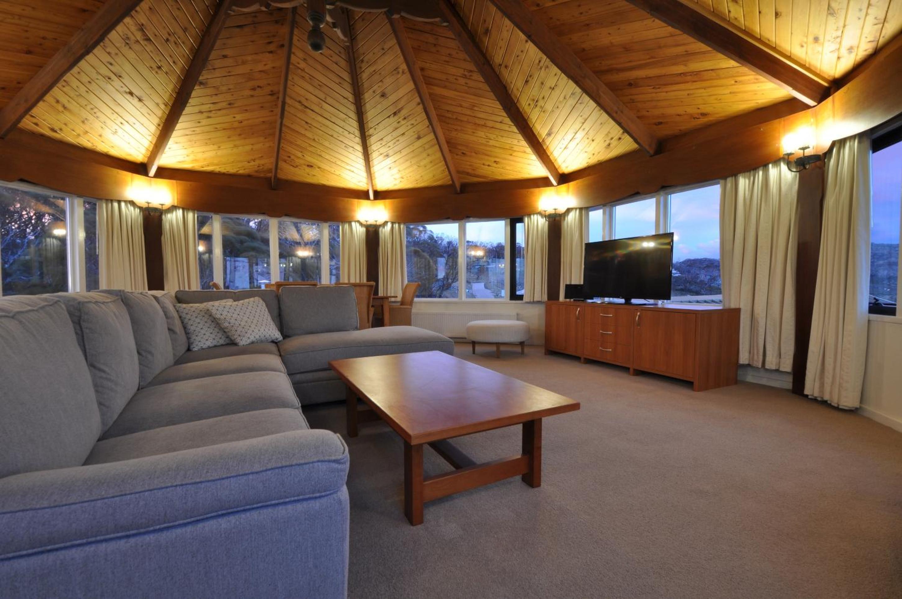 Tower Suite photo 3