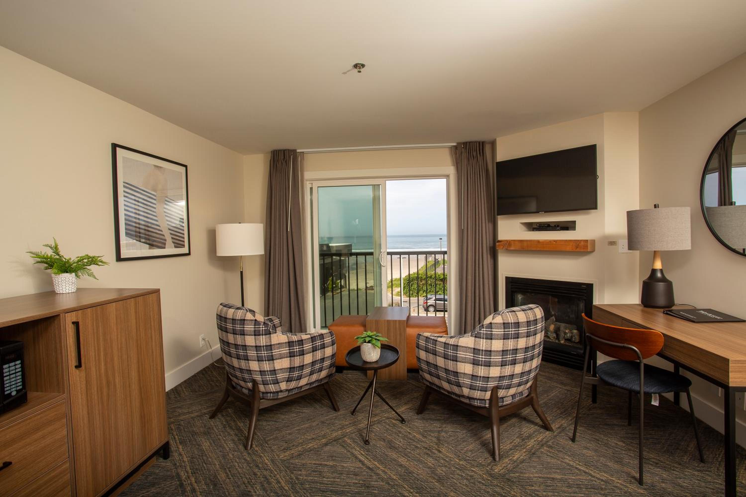 King Room with Partial Ocean View