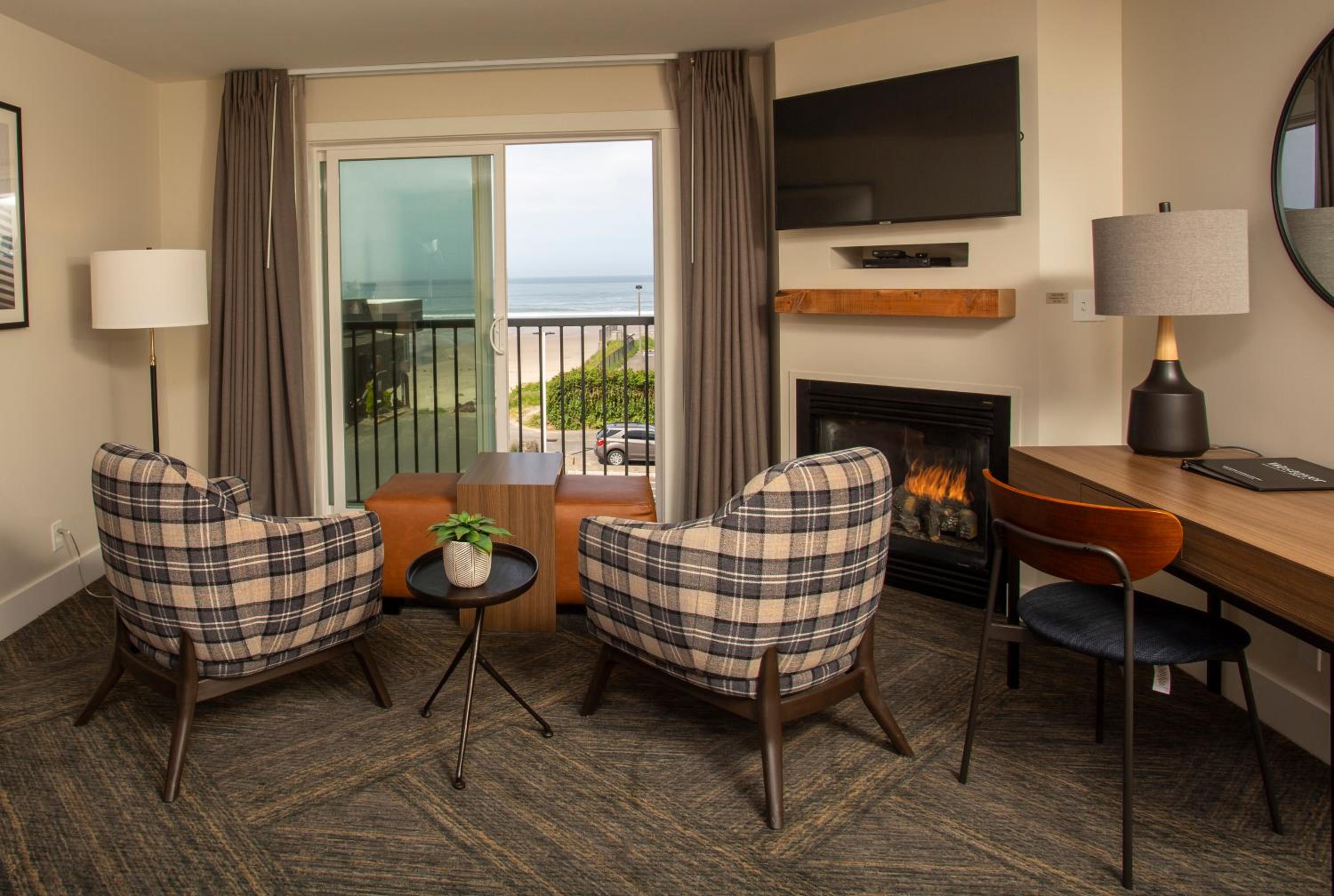 King Room with Partial Ocean View photo 2