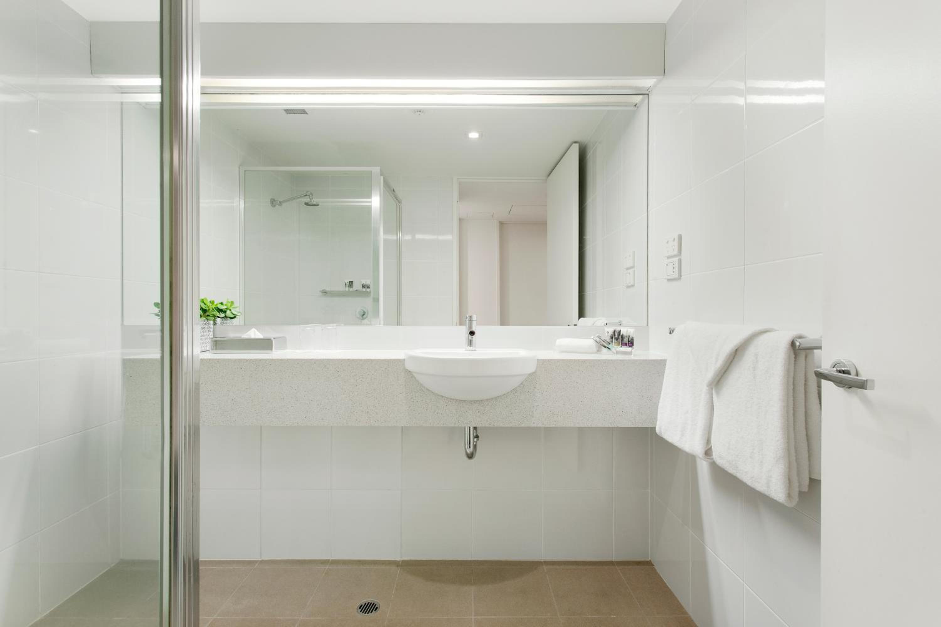 King Loft Suite - Photo 2