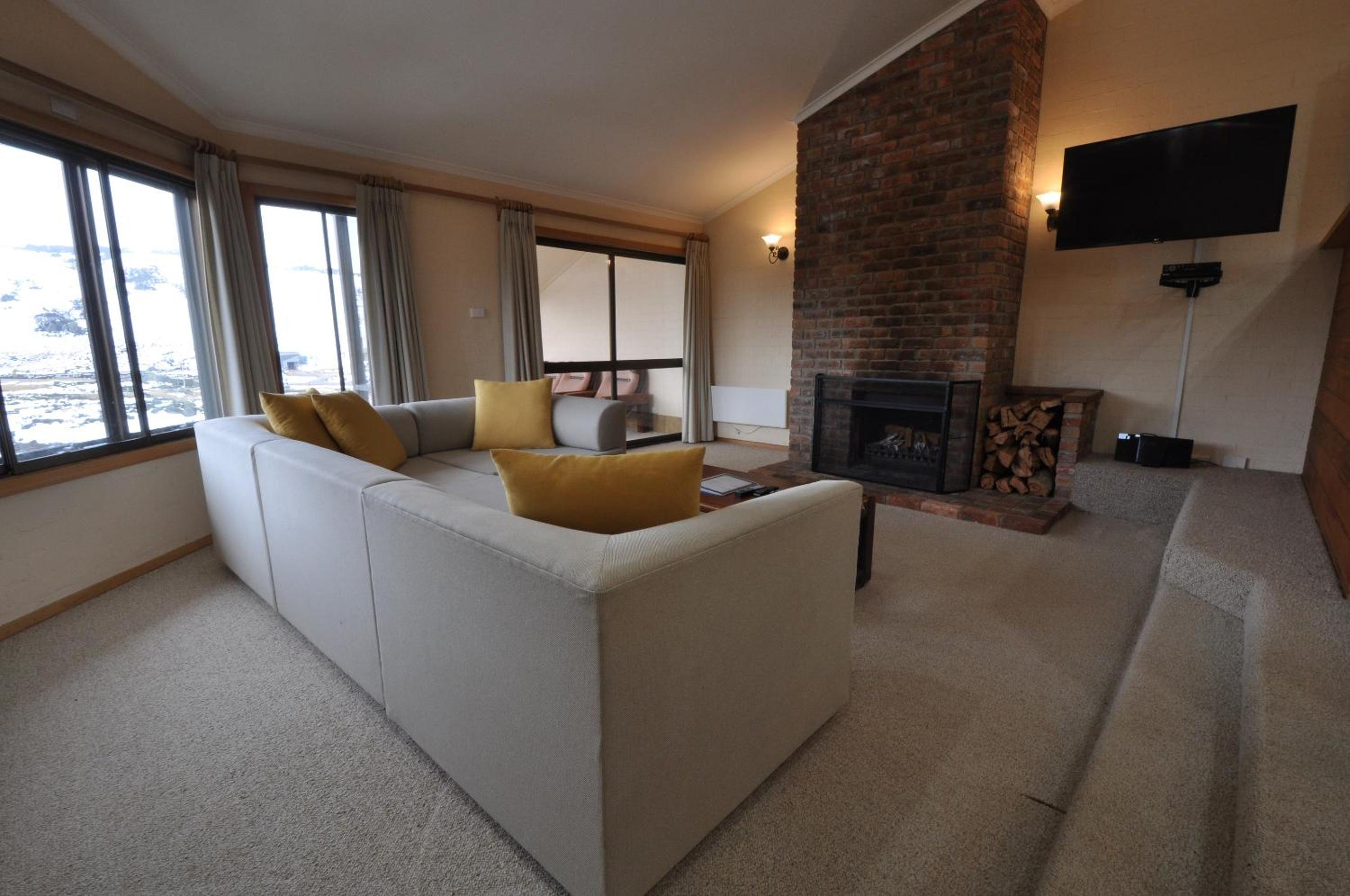 Two-Bedroom Apartment (4 Adults) photo 2