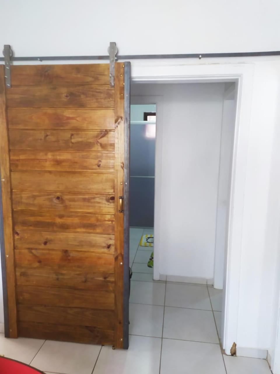 Basic Triple Room with Shared Bathroom photo 3