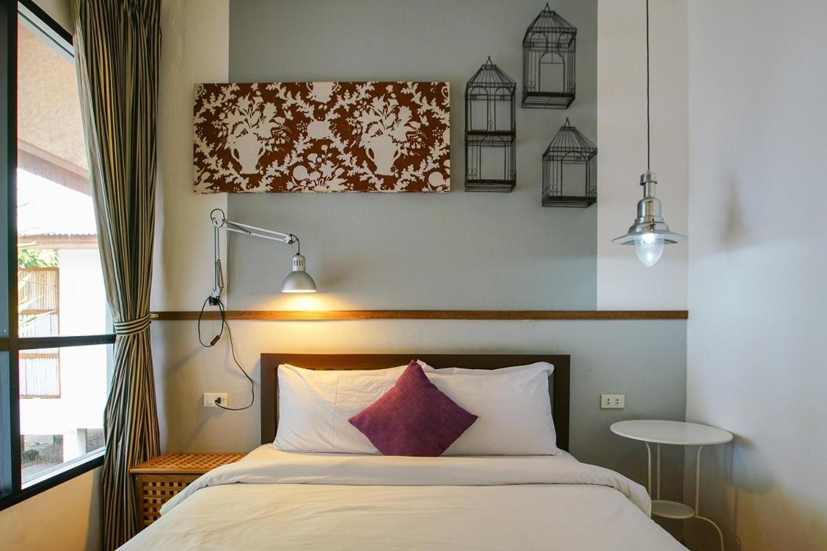 Beachfront Bungalow with Full Board photo 2