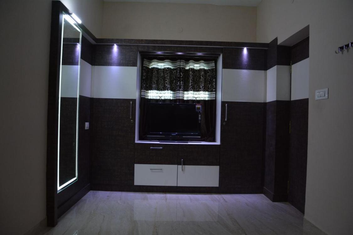 Three-Bedroom Villa photo 1