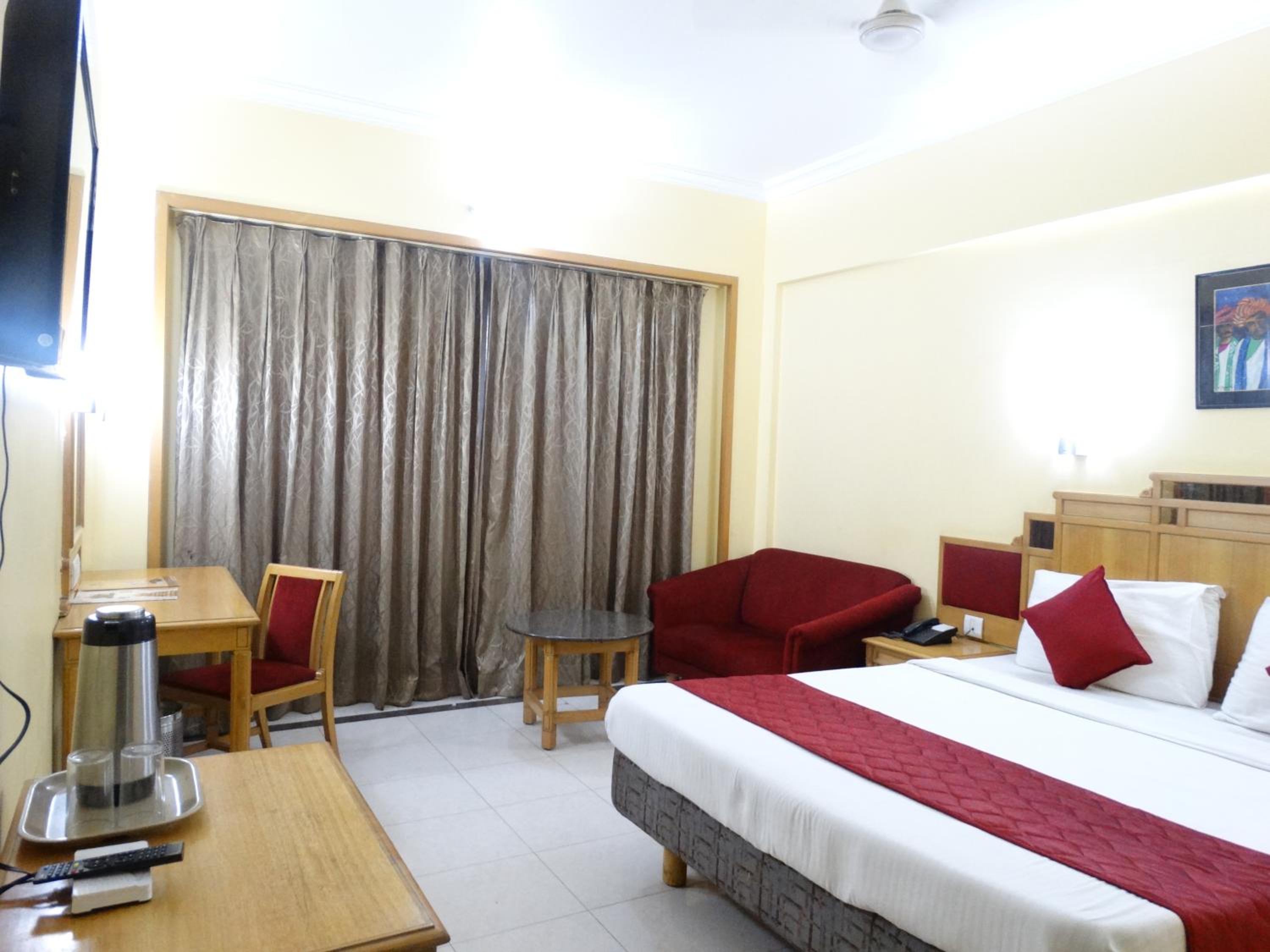 Deluxe Double or Twin Room - Photo 4