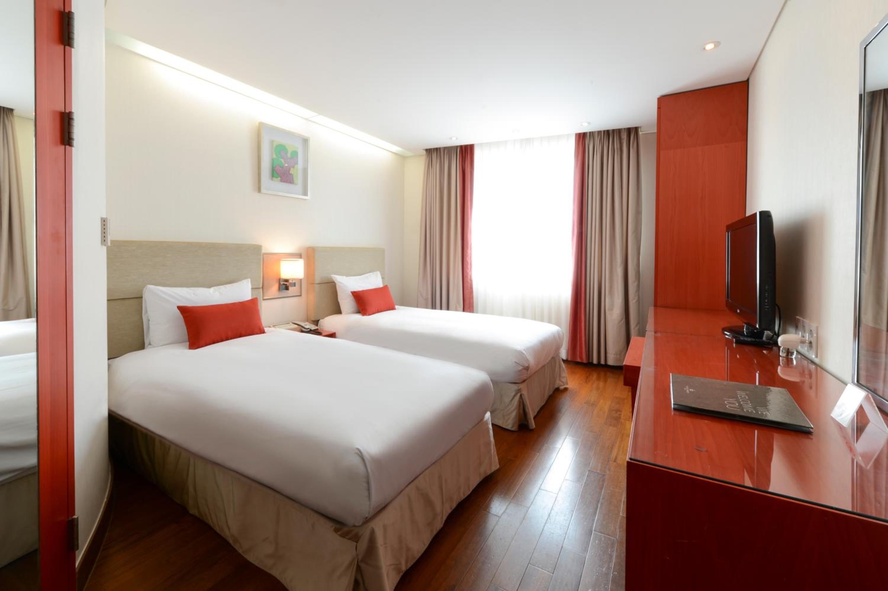 Twin Room A - Photo 8