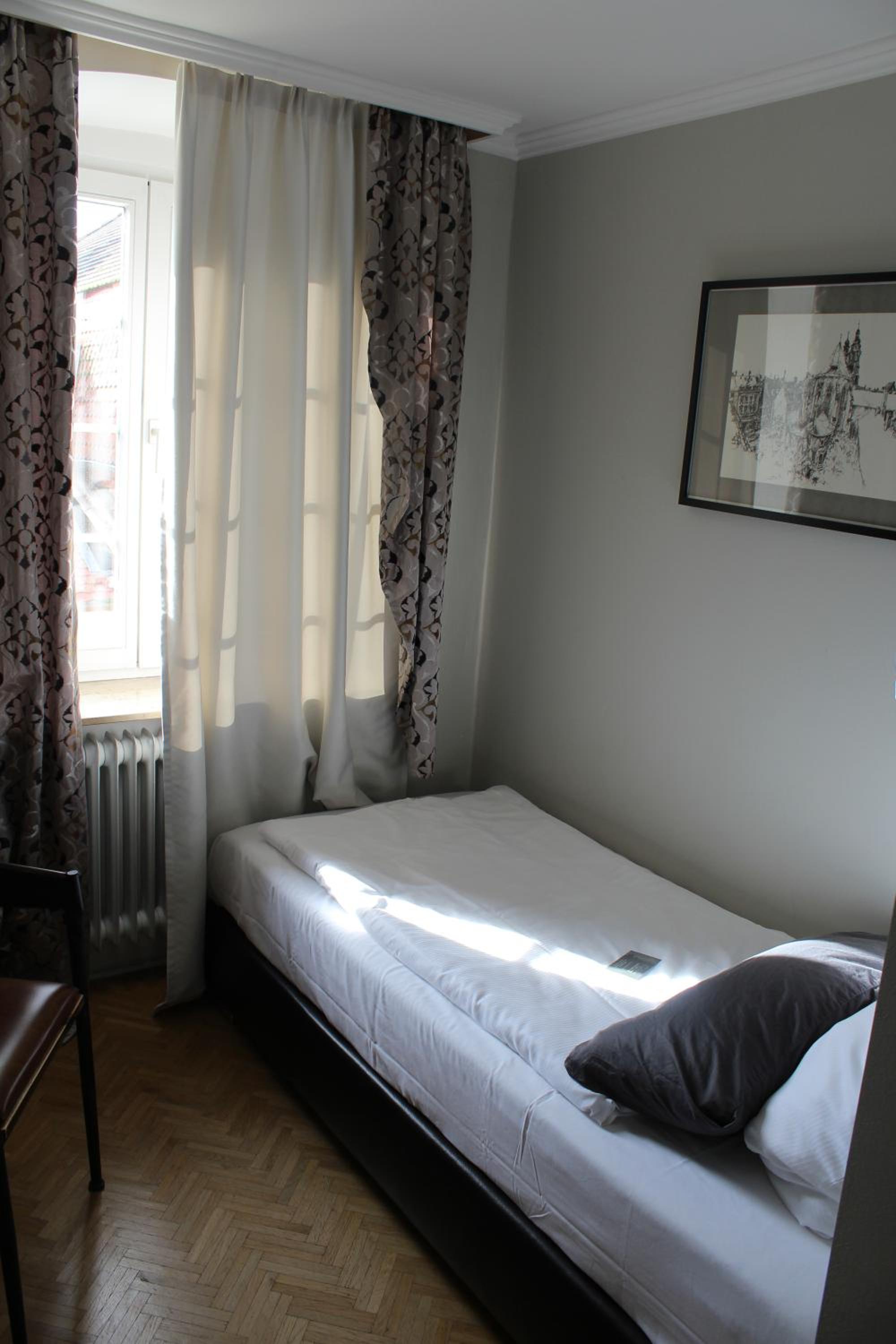 Premium Suite (206) - Photo 6