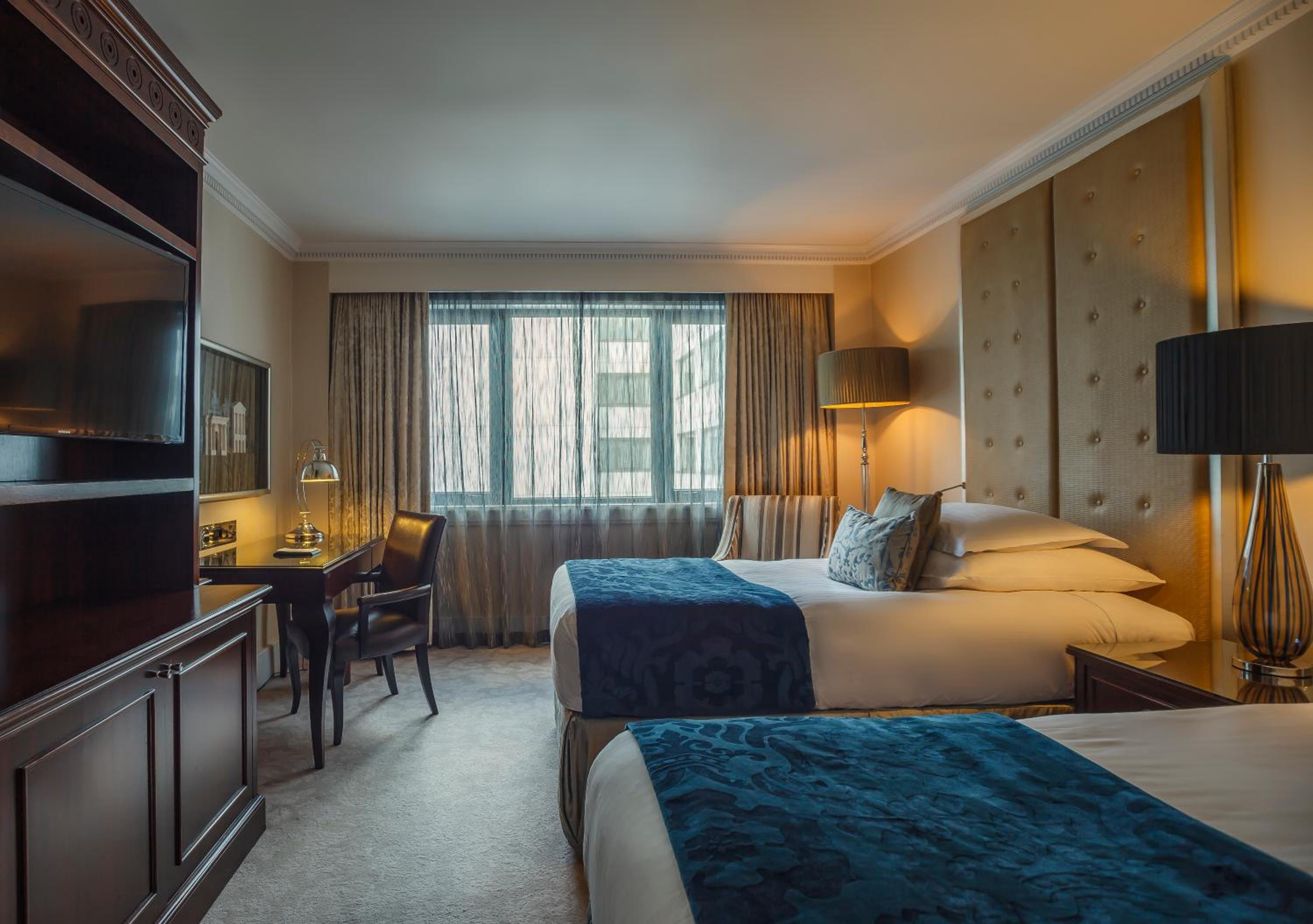 Premium King Room photo 2