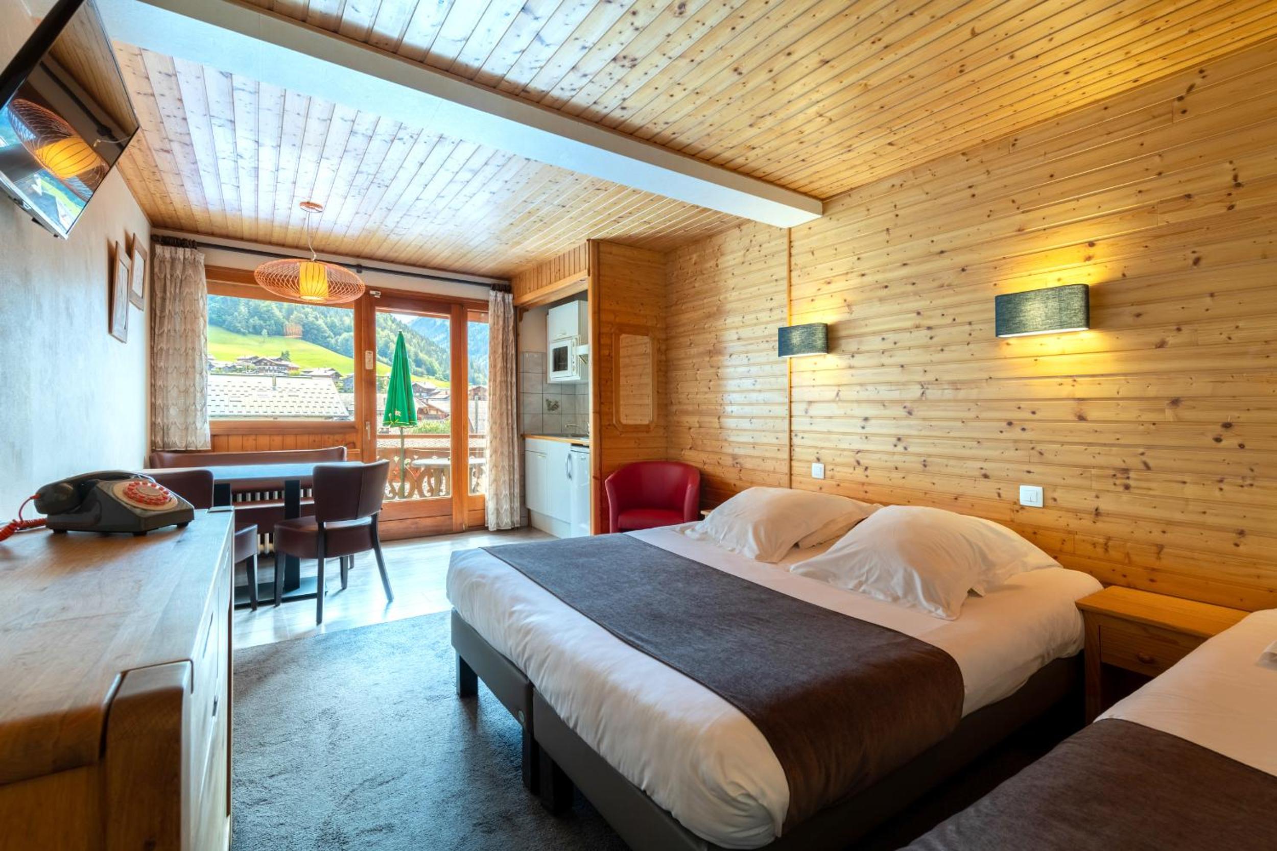 Comfort Double Room (2 Adults + 1 Child ) photo 1