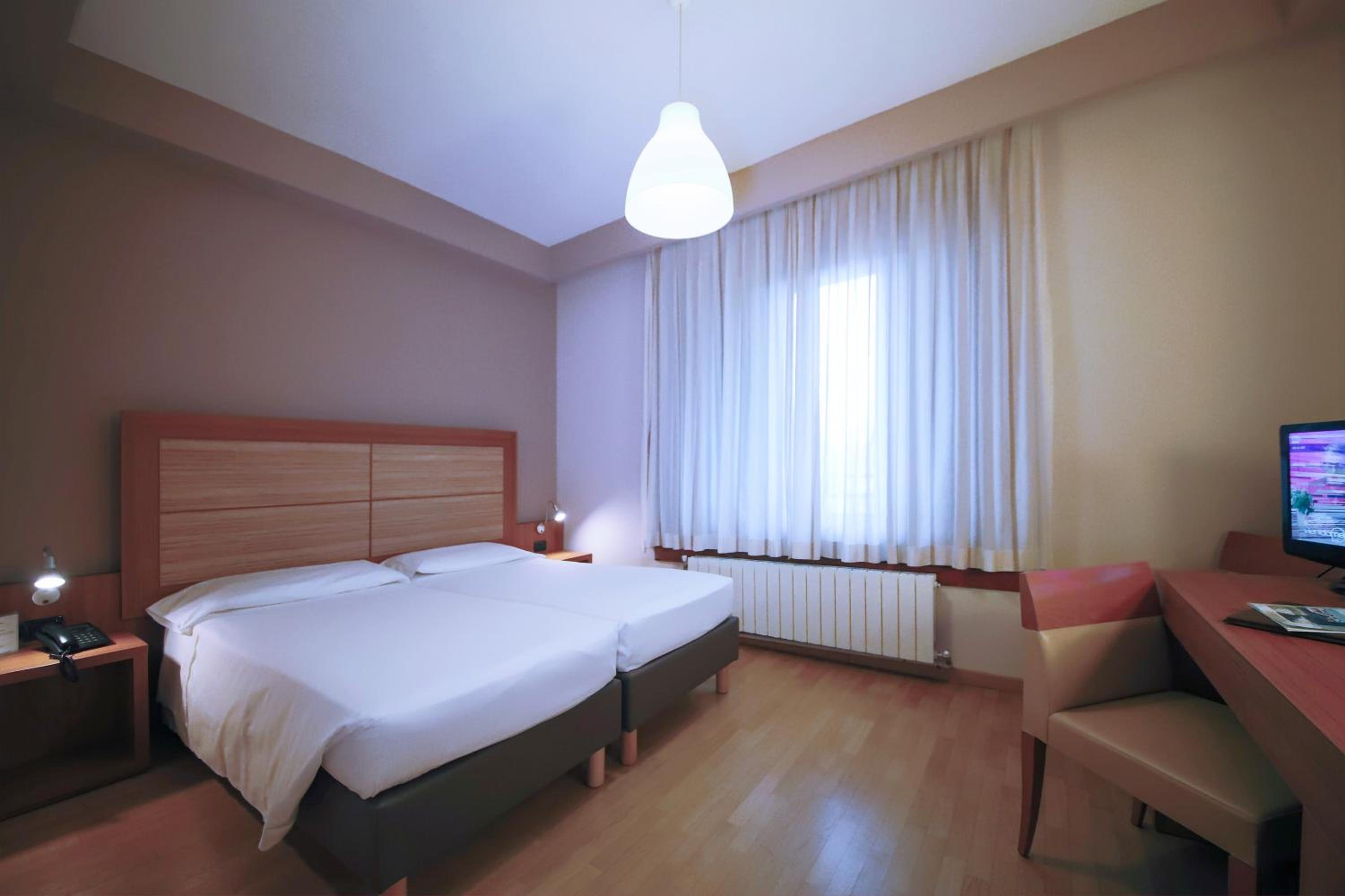 Comfort Twin Room - Photo 1