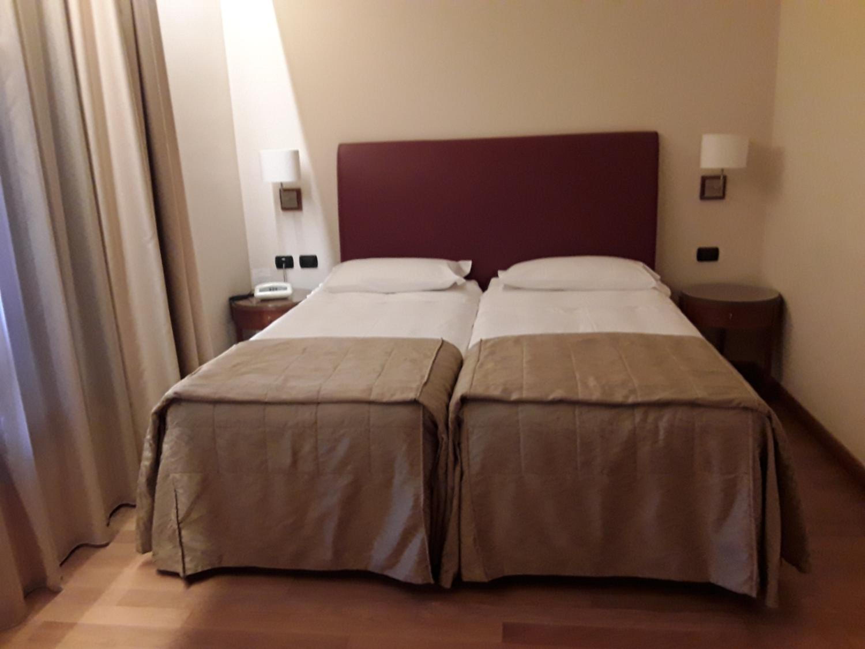 Superior Twin Room - Photo 5