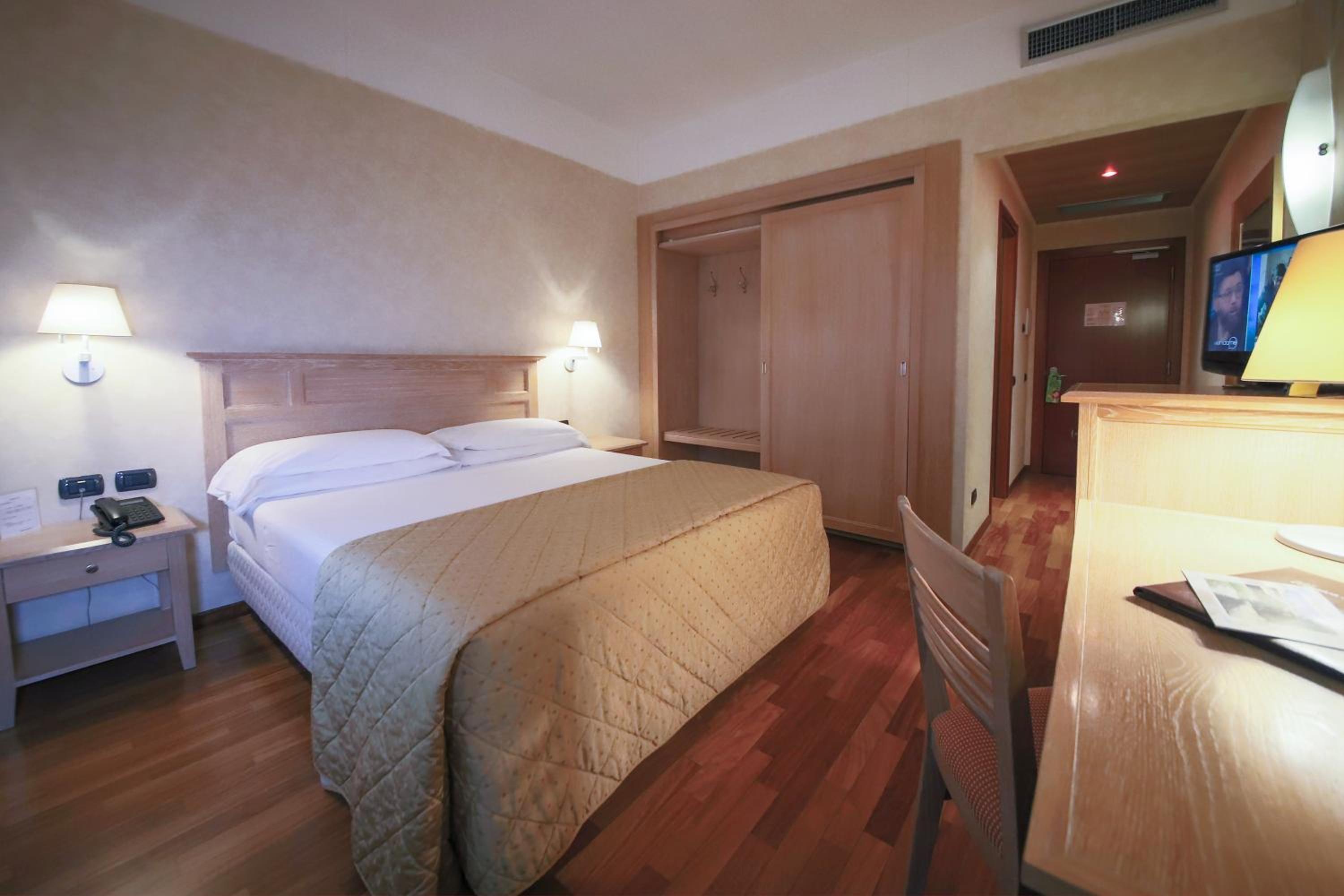 Prestige Double Room - Photo 1