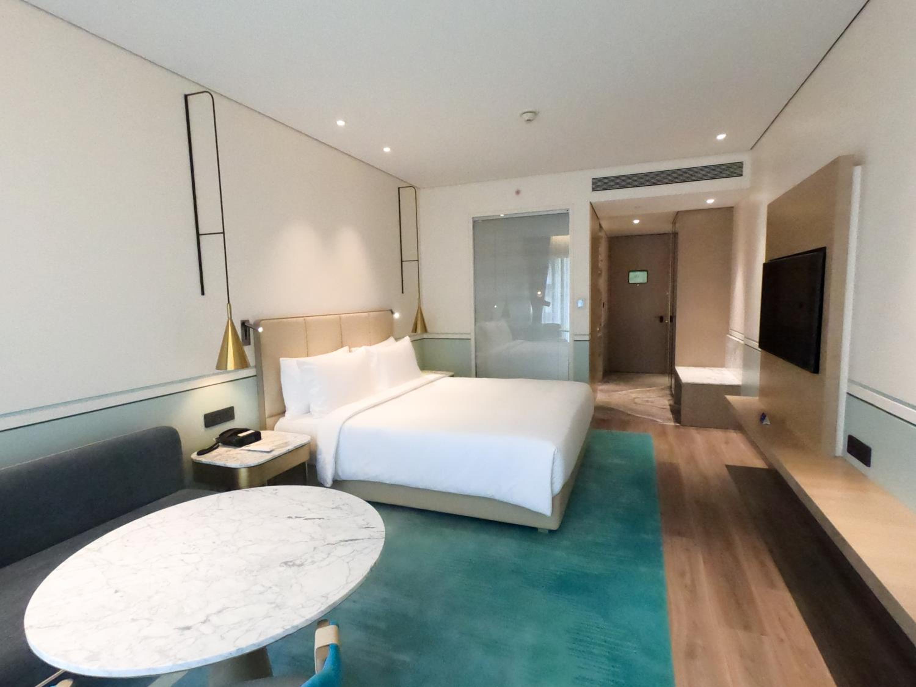 Deluxe Double or Twin Room - Photo 5