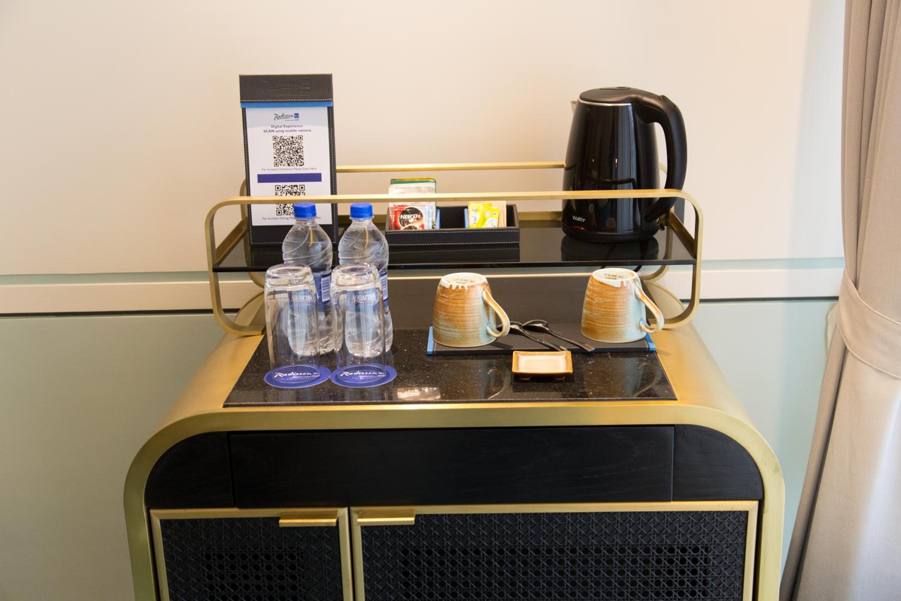 Deluxe Double or Twin Room - Photo 7