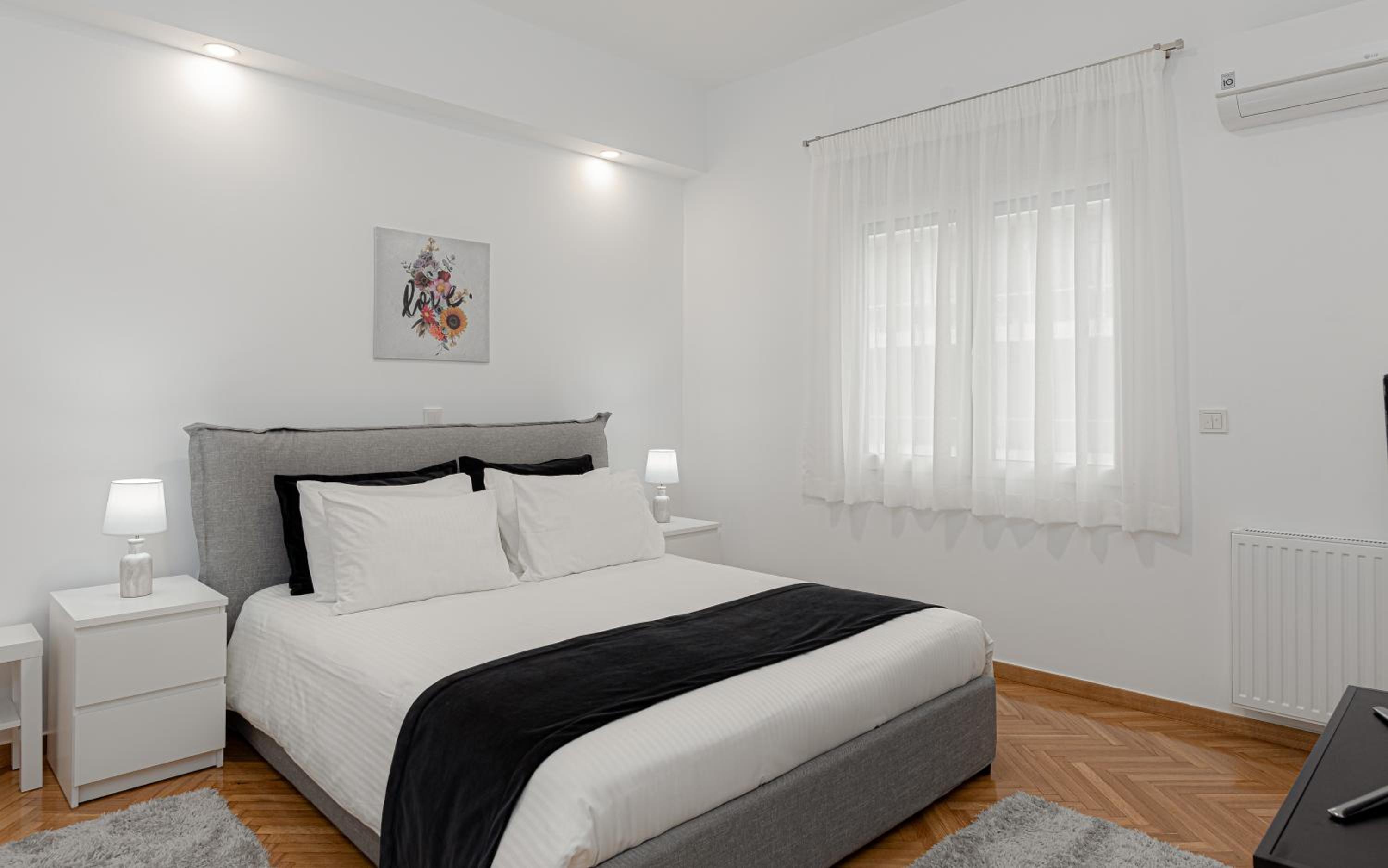 Three-Bedroom Apartment photo 1