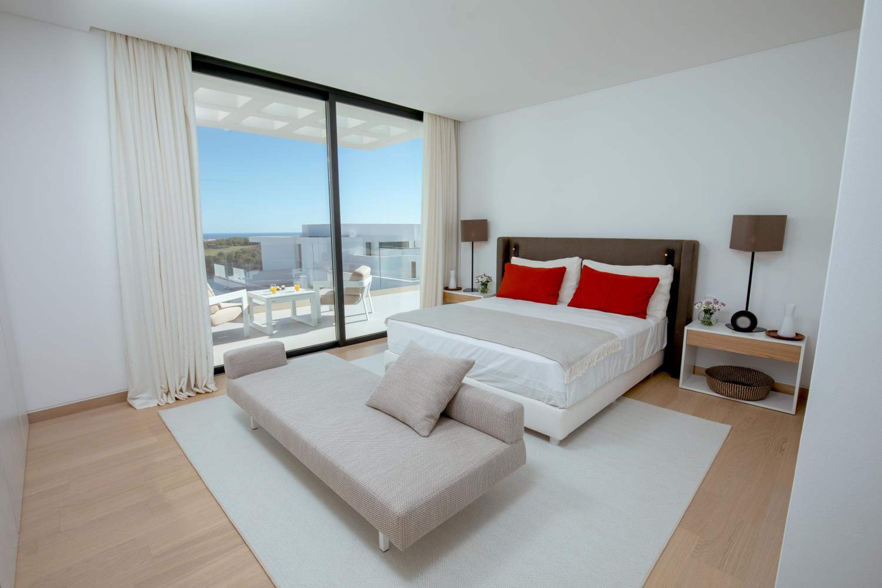 Three-Bedroom Deluxe Penthouse - Self Catering - Photo 1