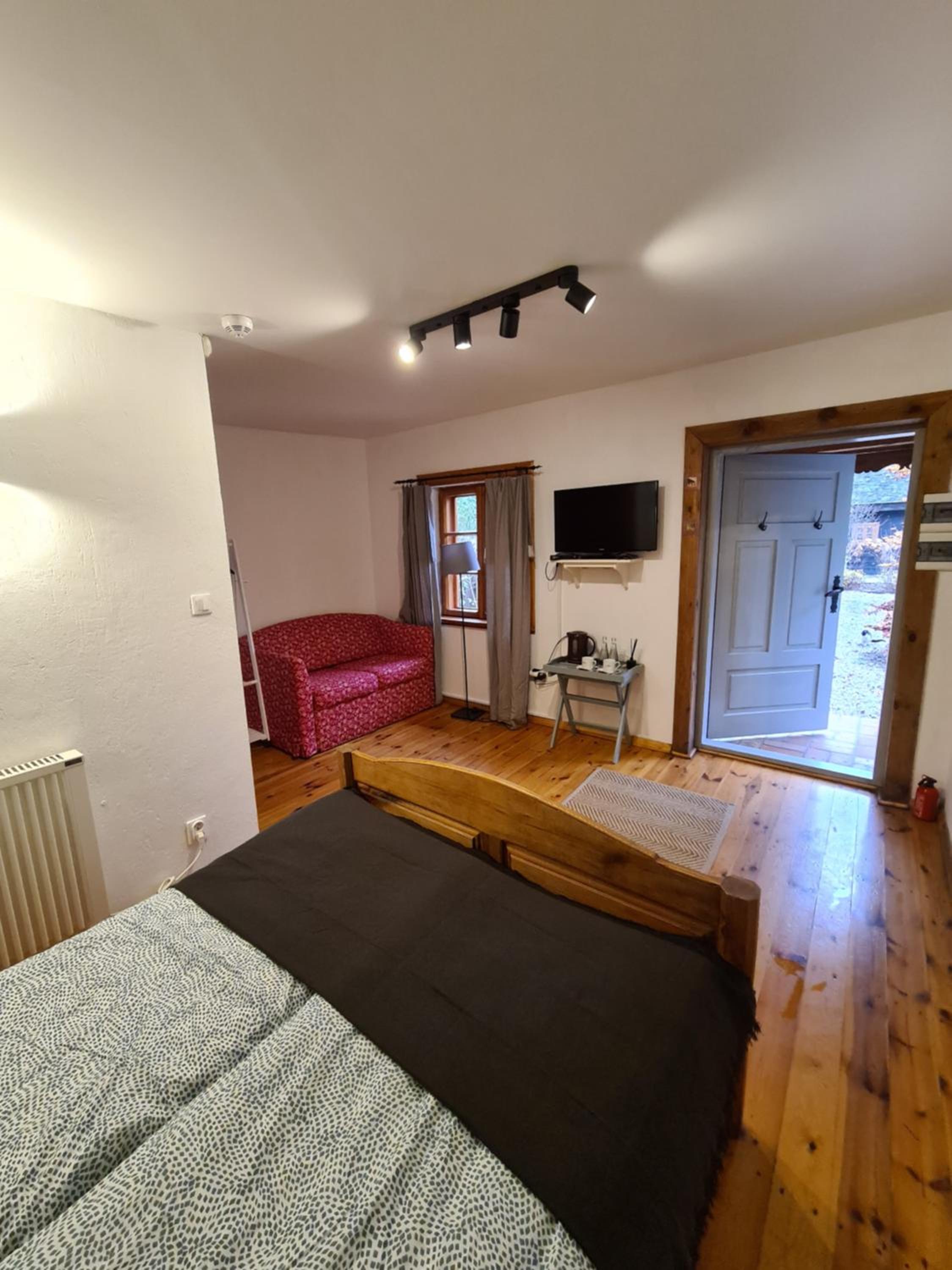 Large Double Room photo 2