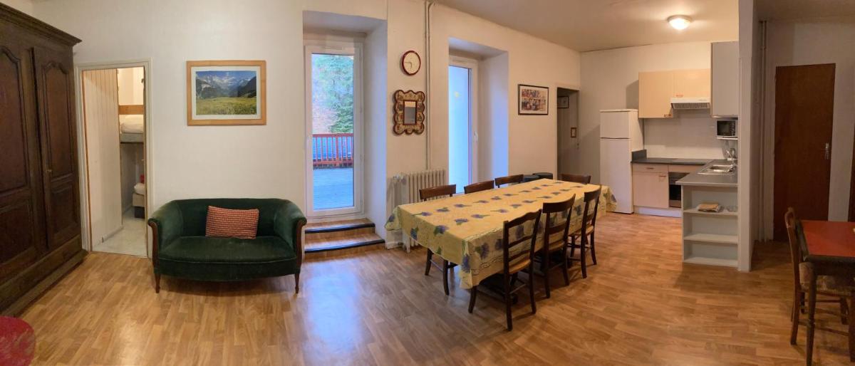 Apartment with Terrace photo 3