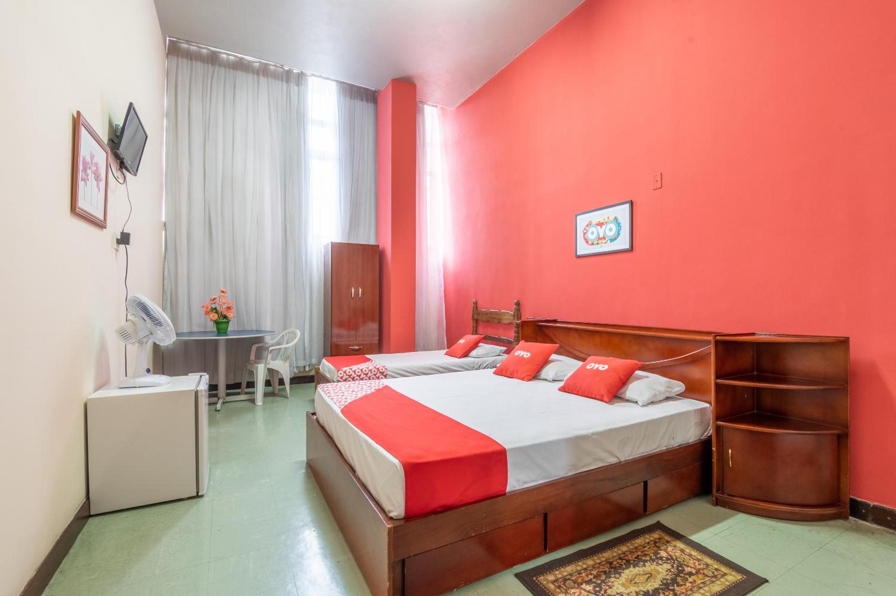 Triple Room (1 Double bed + 1 Single bed) photo 1