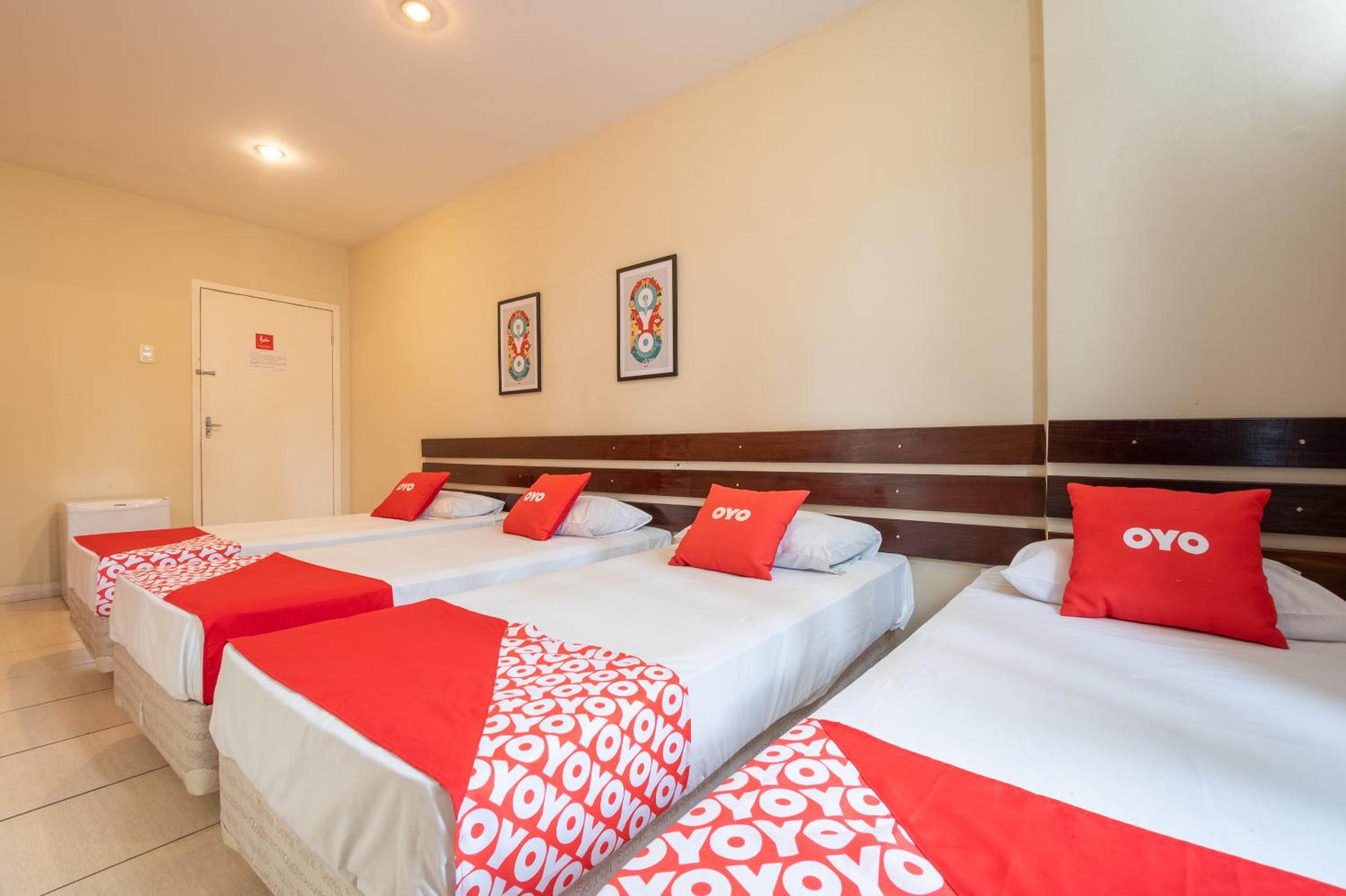 Quadruple Room (4 Single Beds) photo 2