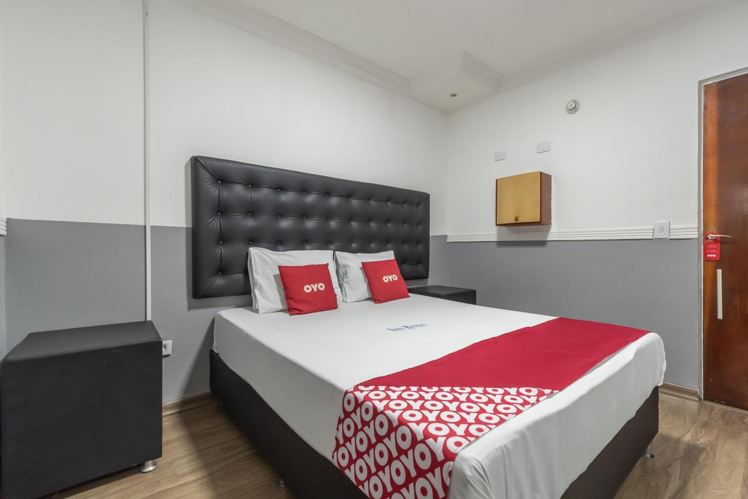 Double Room - Photo 11